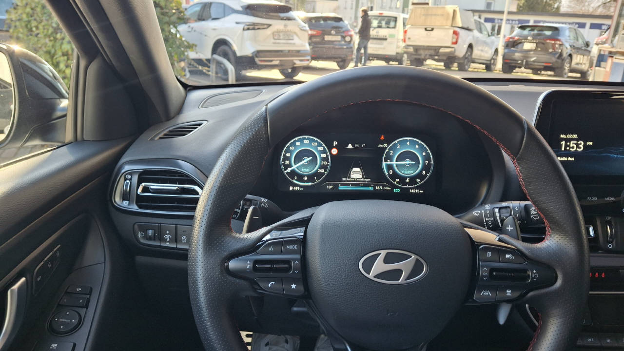 HYUNDAI i30 1.5 T-GDi N-Line-image-10
