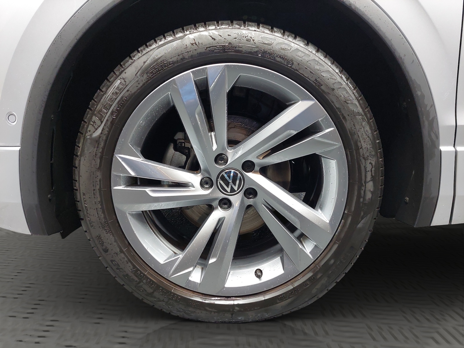VW Tiguan 1.5TSI Evo R-Line DSG-image-11