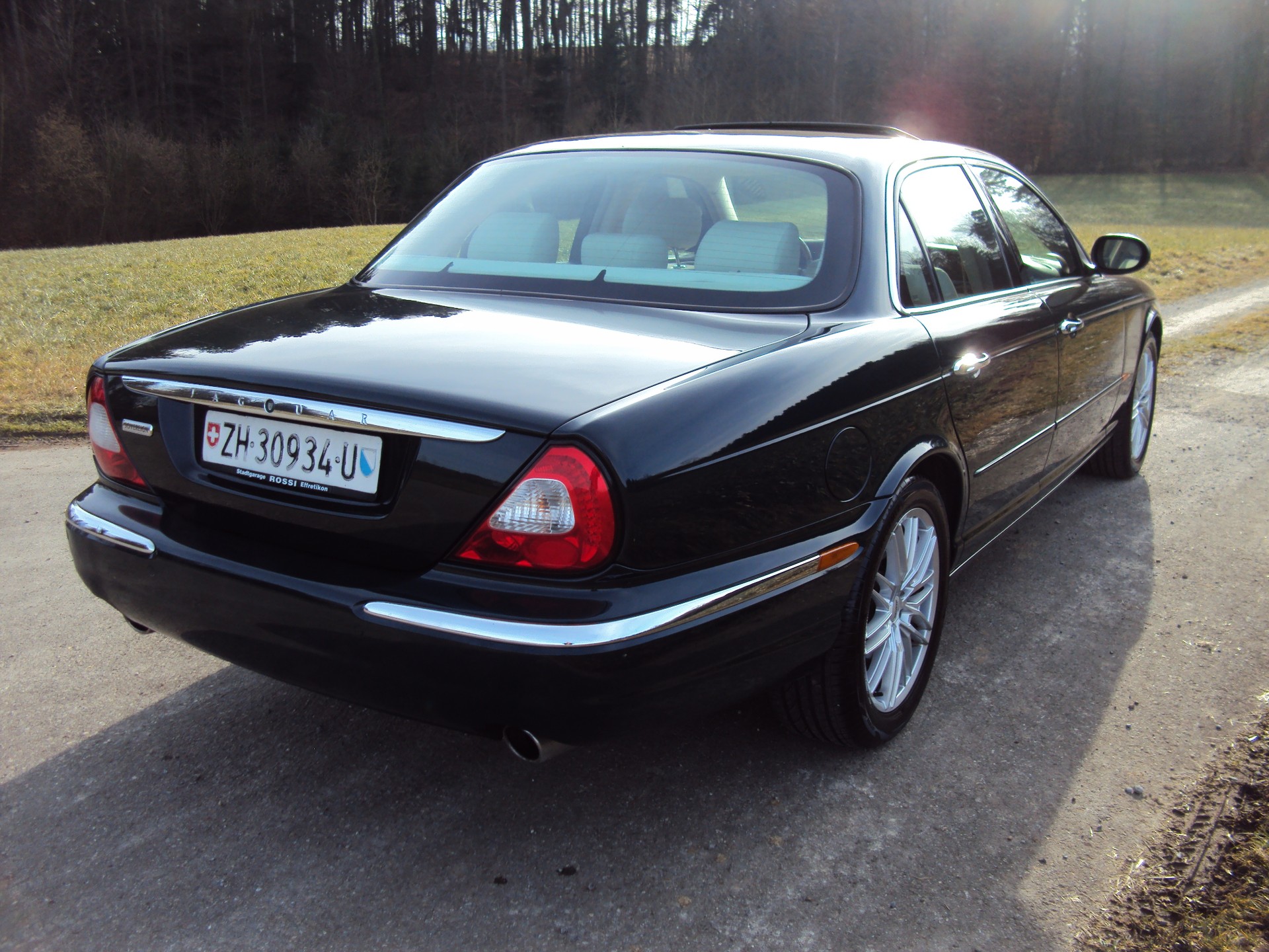 JAGUAR XJ8 4.2 V8 Executive-image-4