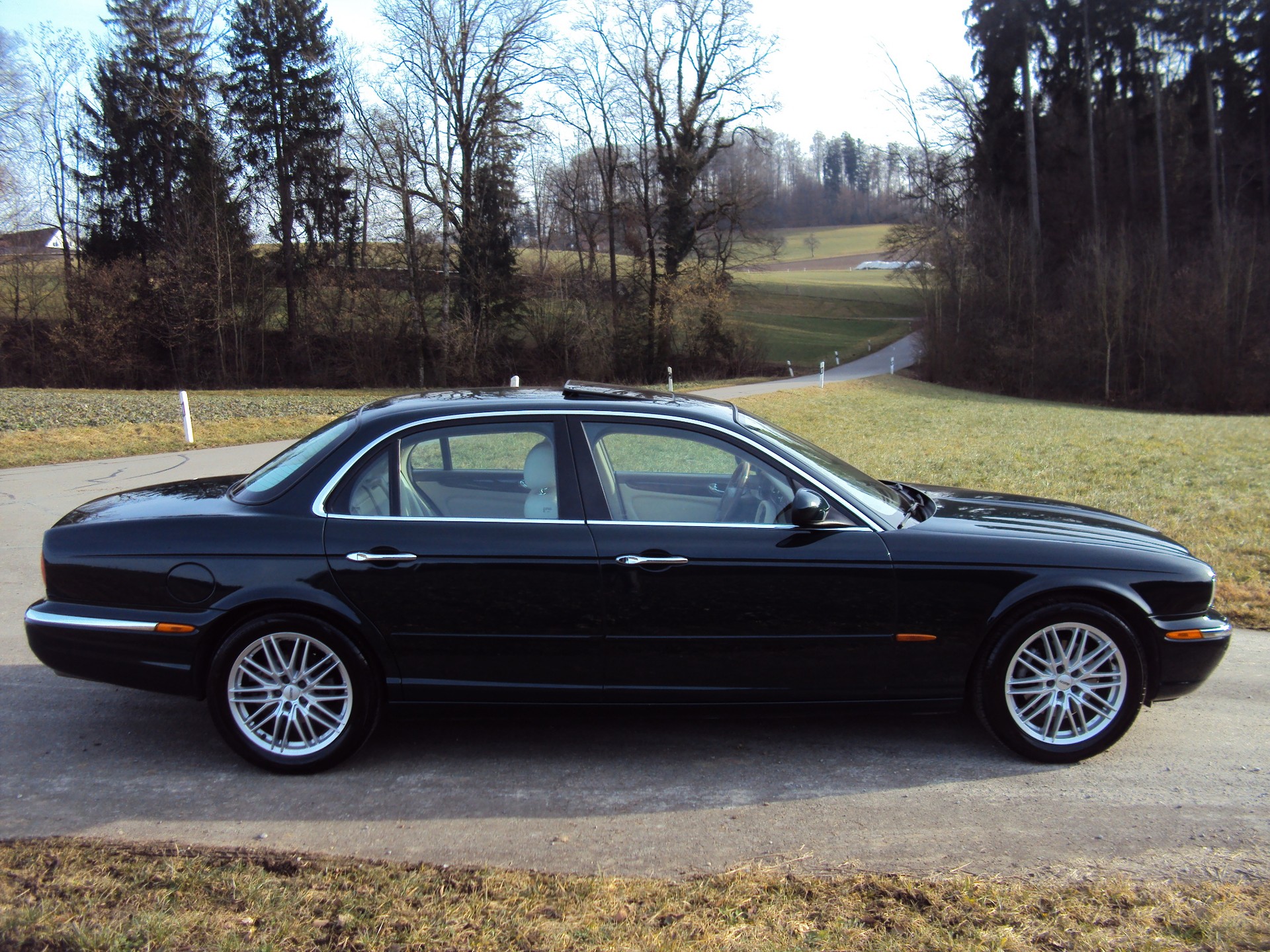 JAGUAR XJ8 4.2 V8 Executive-image-7