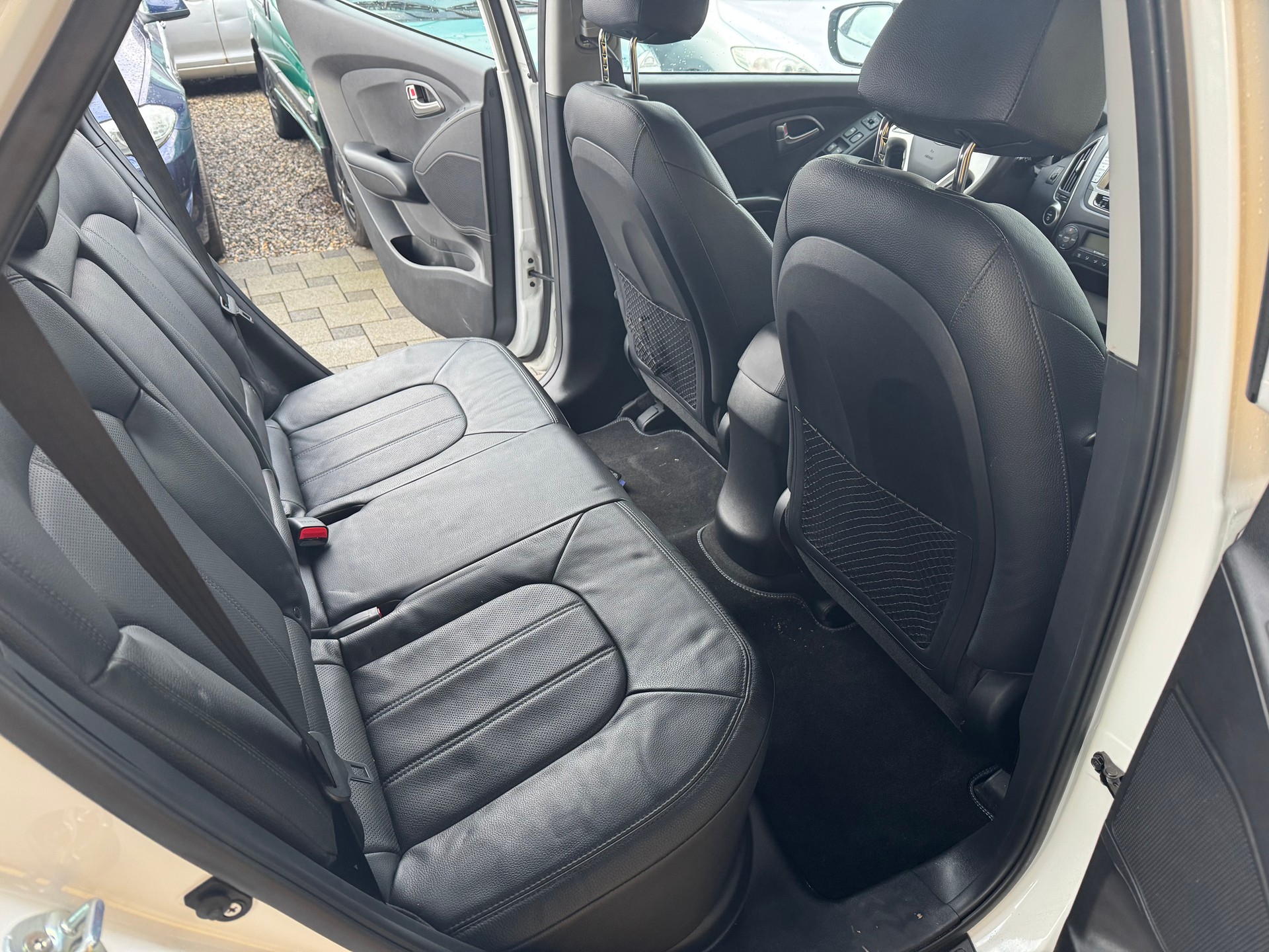 HYUNDAI iX 35 Fuel Cell 2WD-image-11