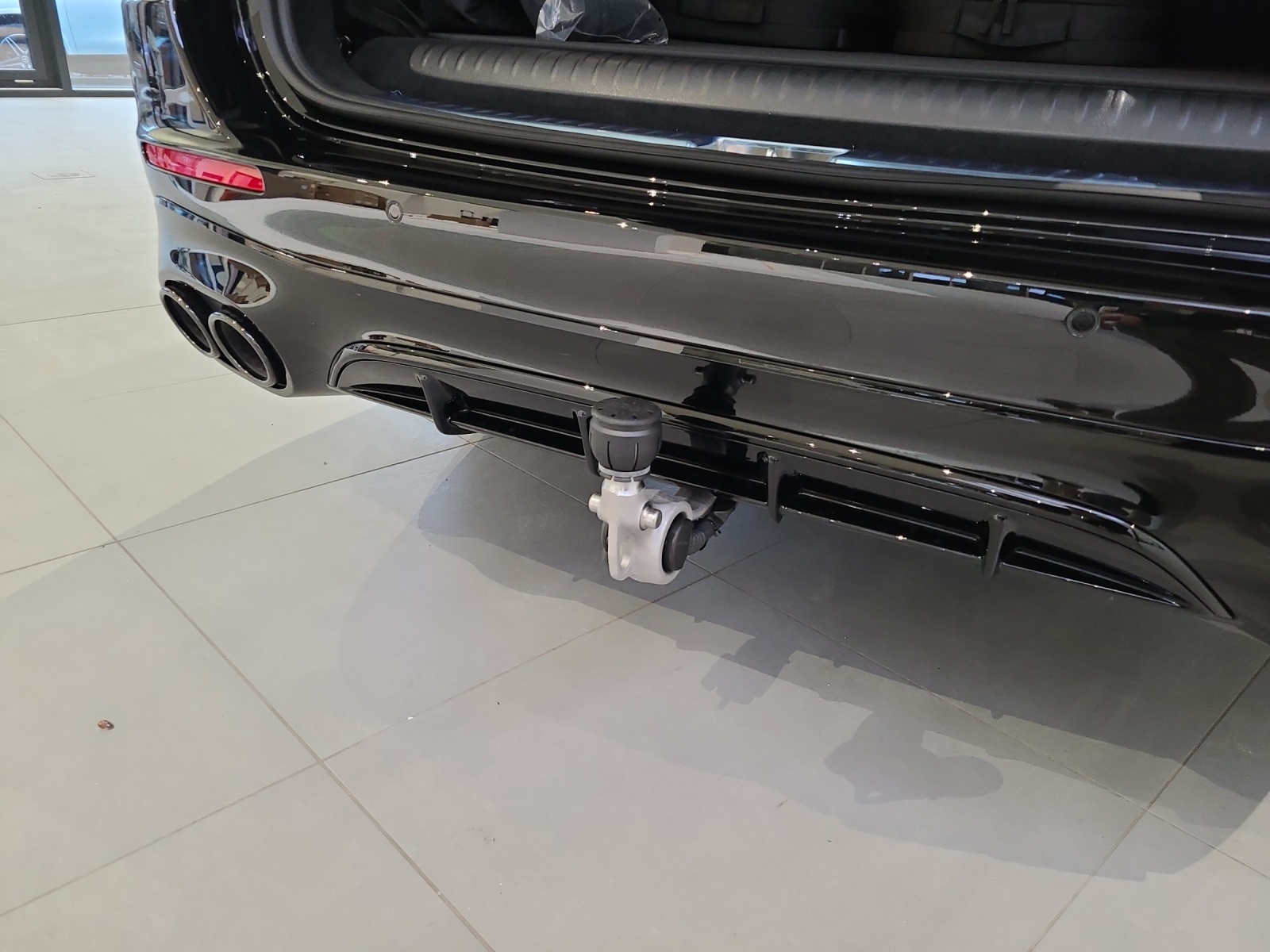 MERCEDES-BENZ E 53 Hybrid T 4Matic+ 9G-Tronic-image-15