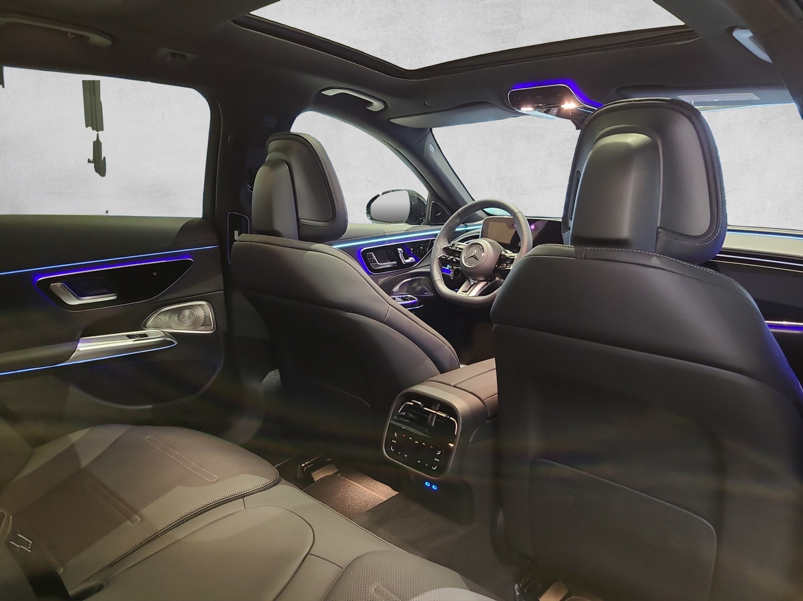 MERCEDES-BENZ E 53 Hybrid T 4Matic+ 9G-Tronic-image-14