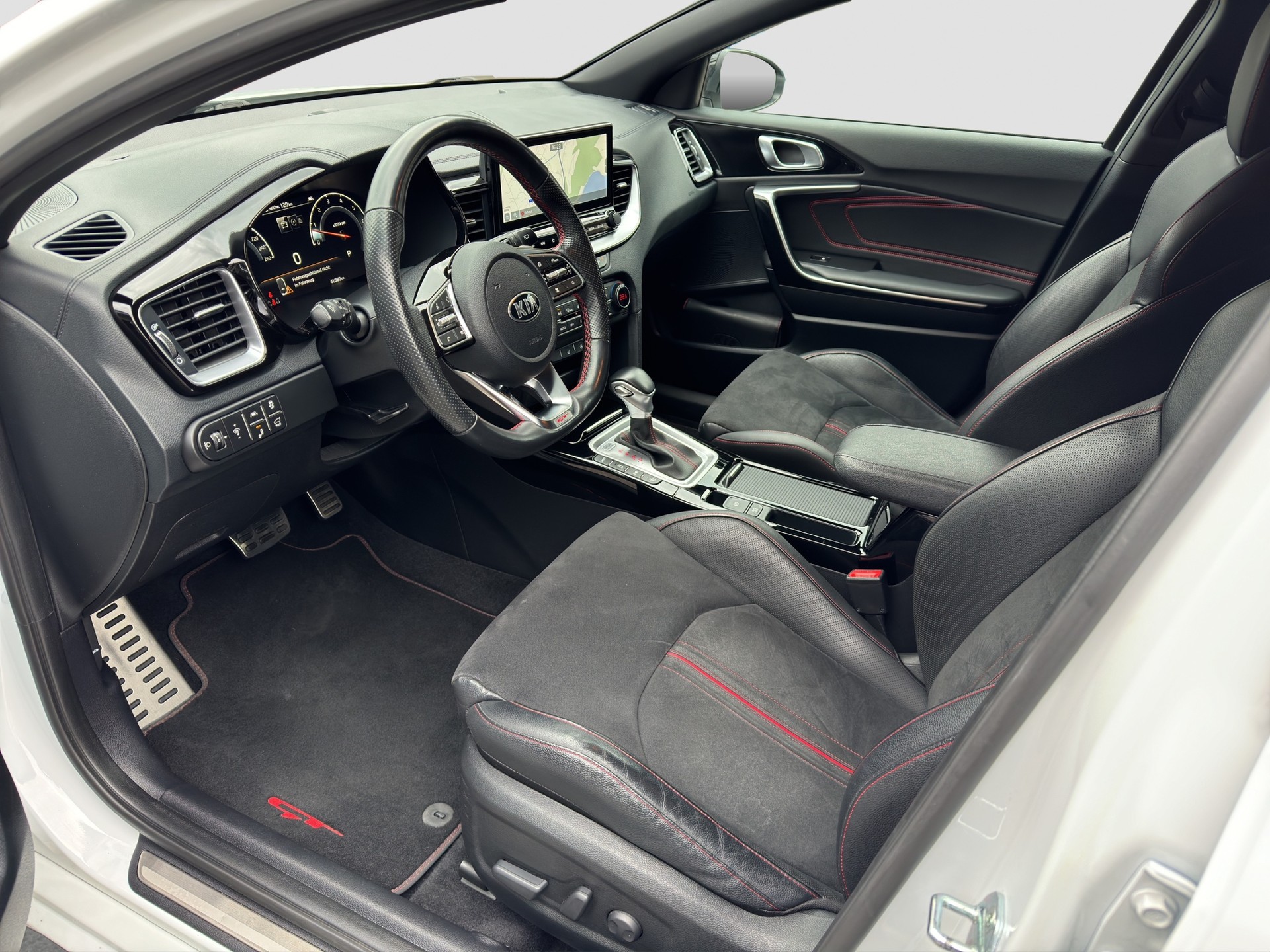 KIA ProCeed 1.6 T-GDi GT DCT-image-9