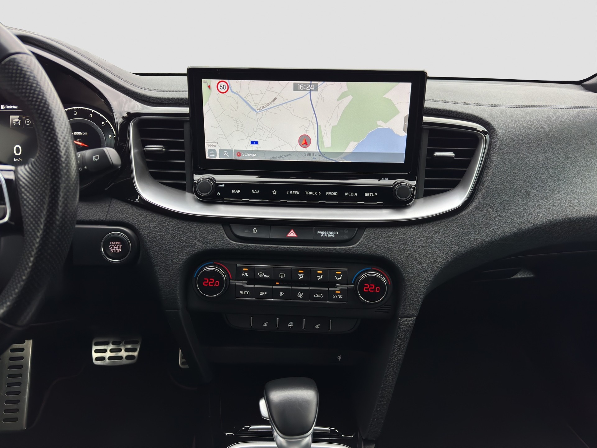 KIA ProCeed 1.6 T-GDi GT DCT-image-4
