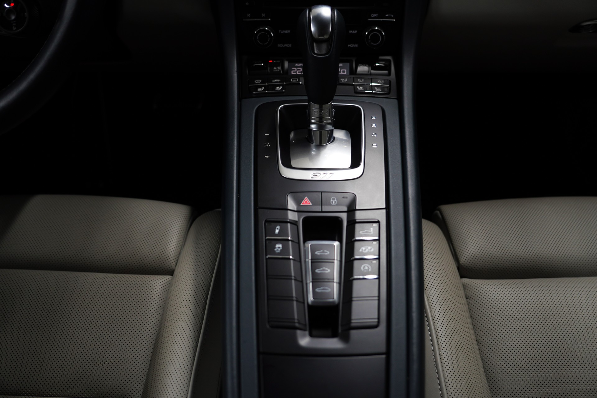 PORSCHE 911 Carrera GTS PDK-image-15
