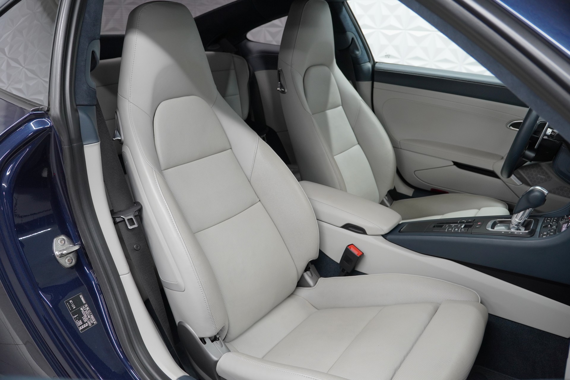 PORSCHE 911 Carrera GTS PDK-image-11