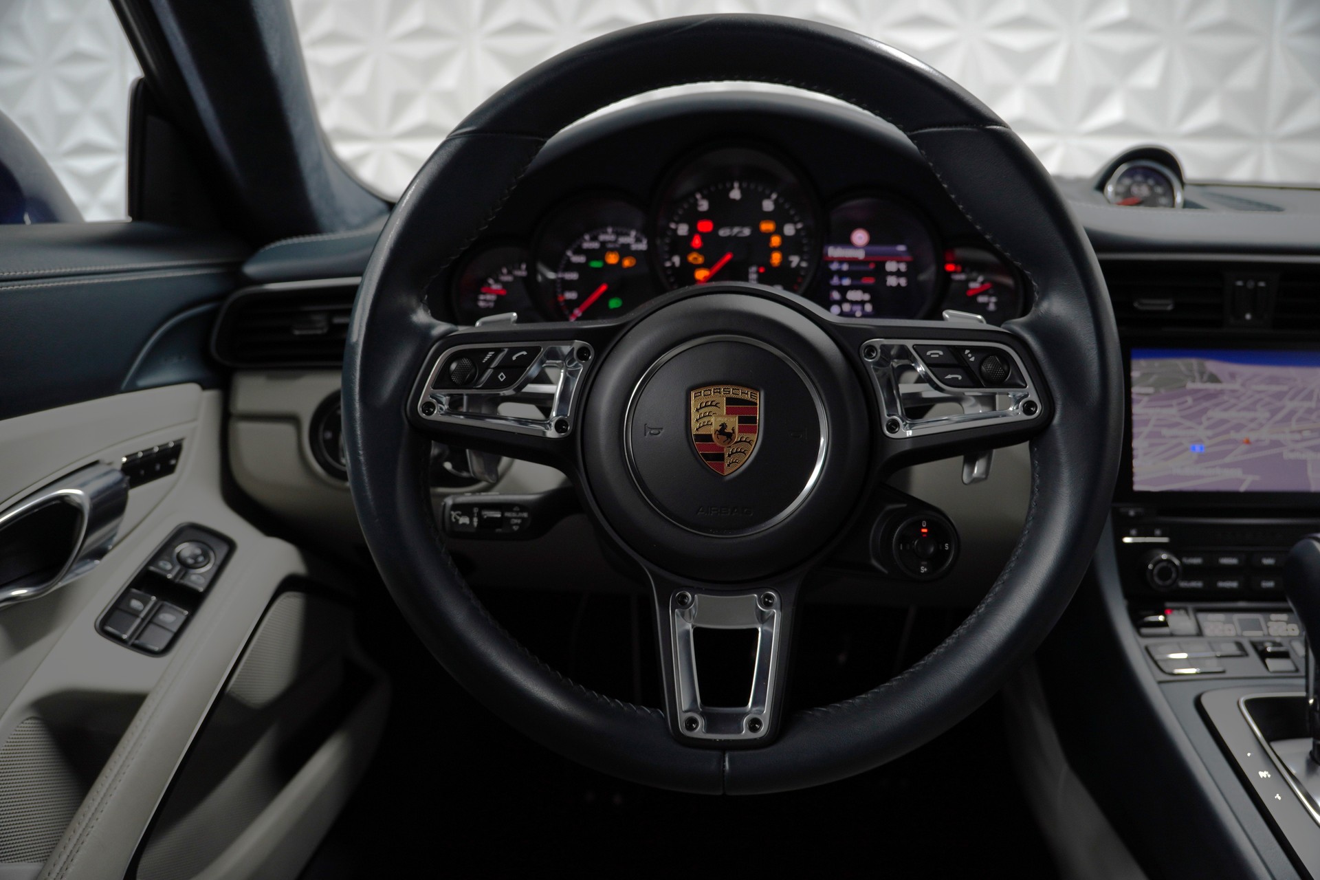 PORSCHE 911 Carrera GTS PDK-image-13