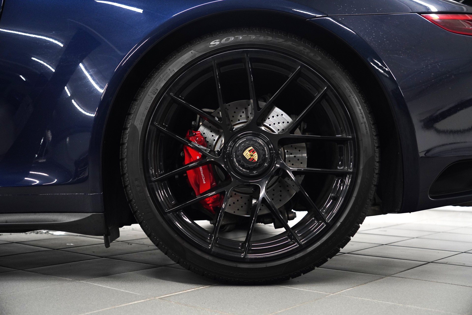 PORSCHE 911 Carrera GTS PDK-image-9