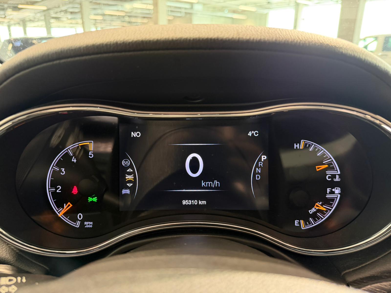 JEEP Grand Cherokee 3.0 CRD Summit Automatic-image-16