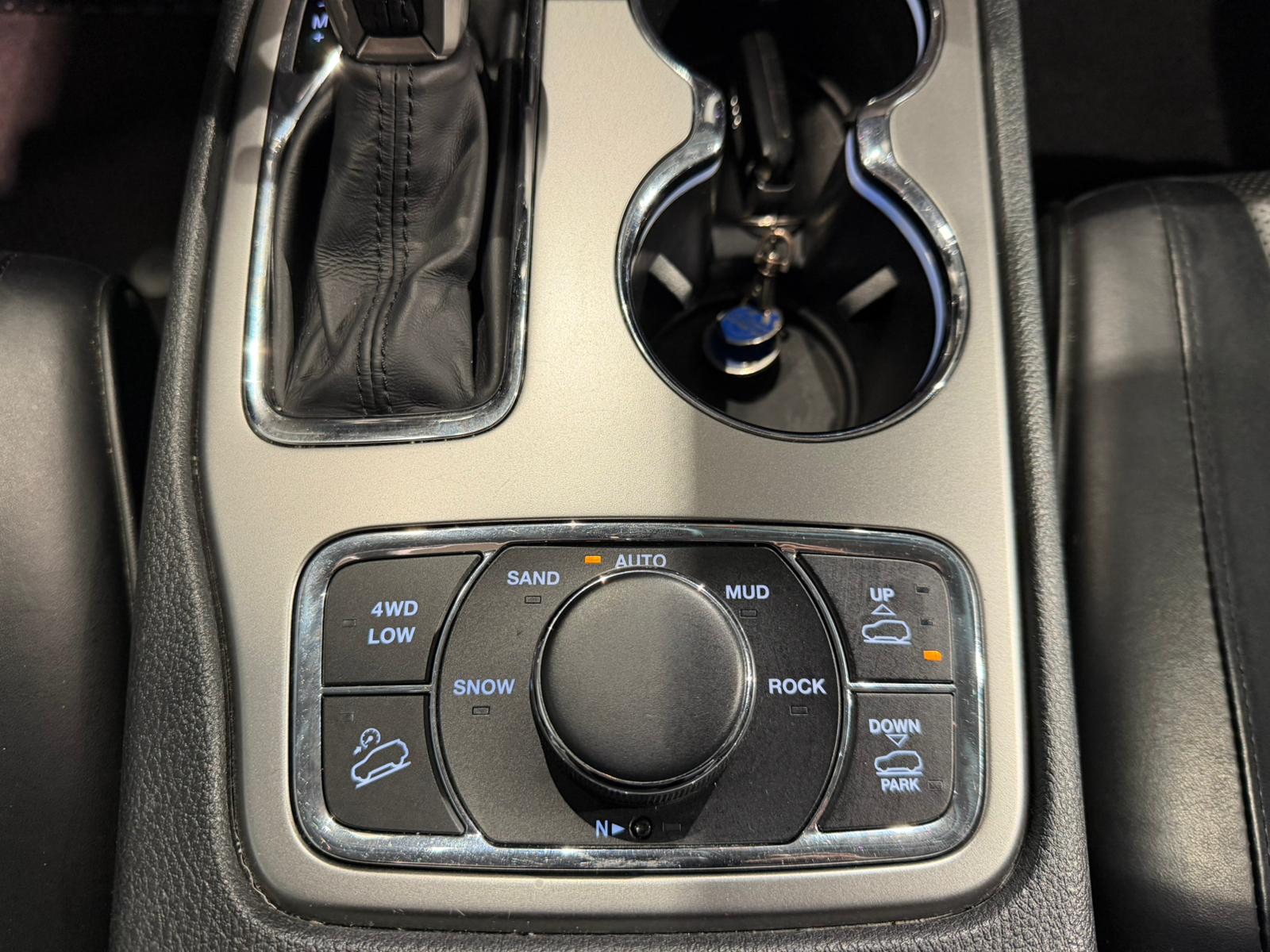 JEEP Grand Cherokee 3.0 CRD Summit Automatic-image-13