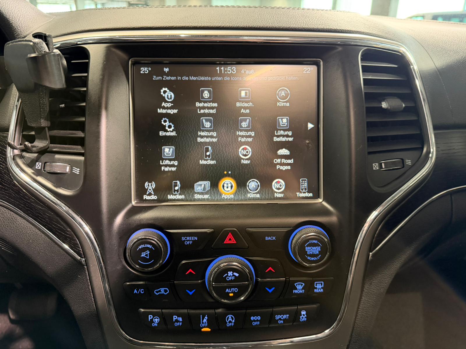 JEEP Grand Cherokee 3.0 CRD Summit Automatic-image-12