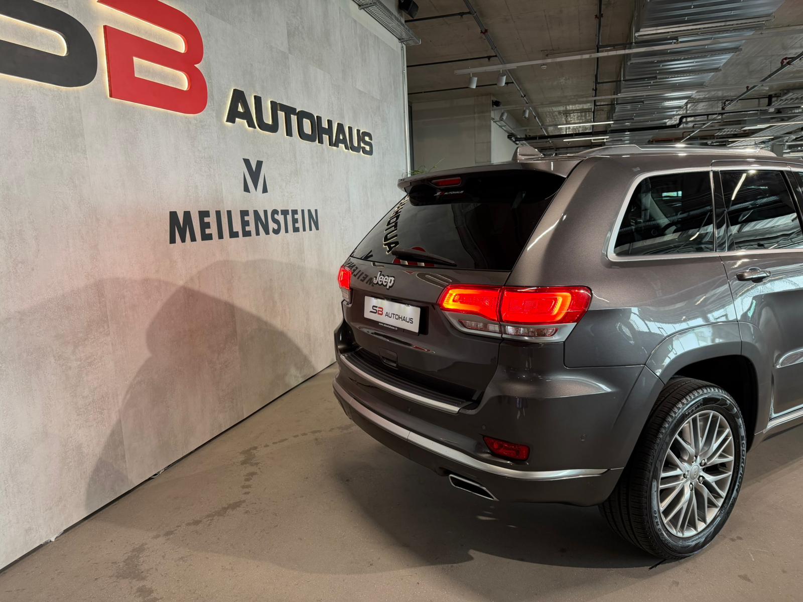 JEEP Grand Cherokee 3.0 CRD Summit Automatic-image-19