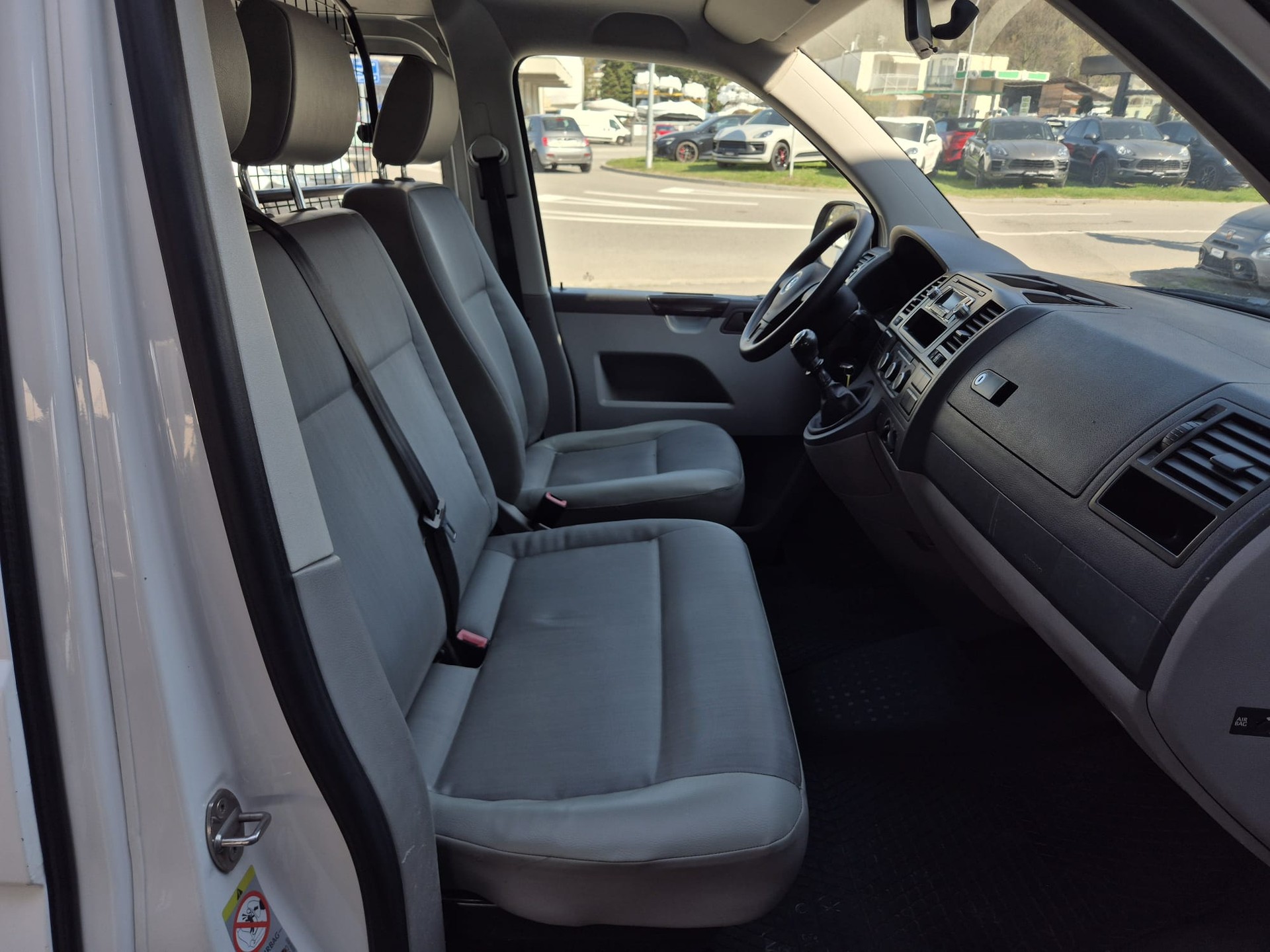 VW T5 2.0 TDI 4Motion-image-10
