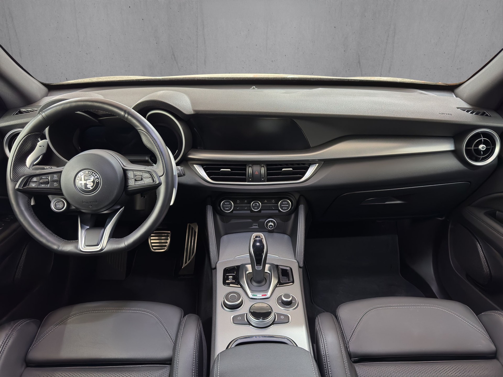 ALFA ROMEO Stelvio 2.2 JTDM Veloce Q4 AT8 "AHK schwenkbar-21"Alu Black"-image-10