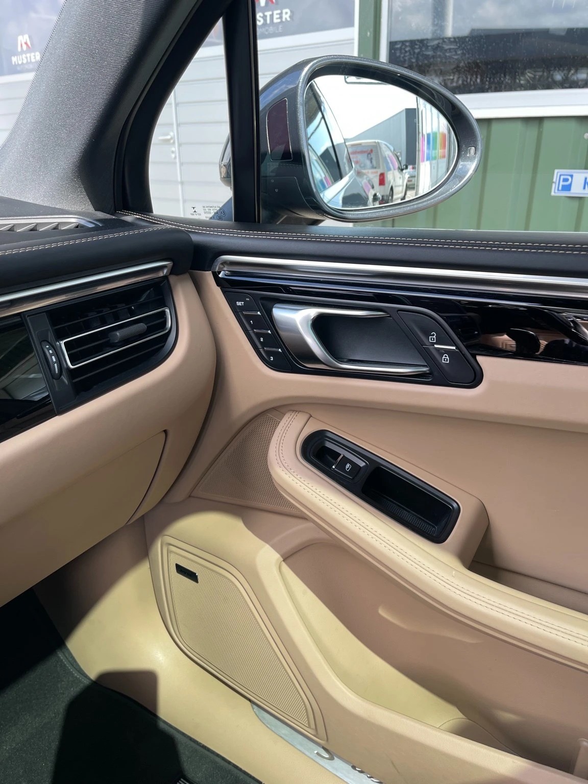 PORSCHE Macan S PDK Automat Allrad 354 PS - CH Auto-image-25