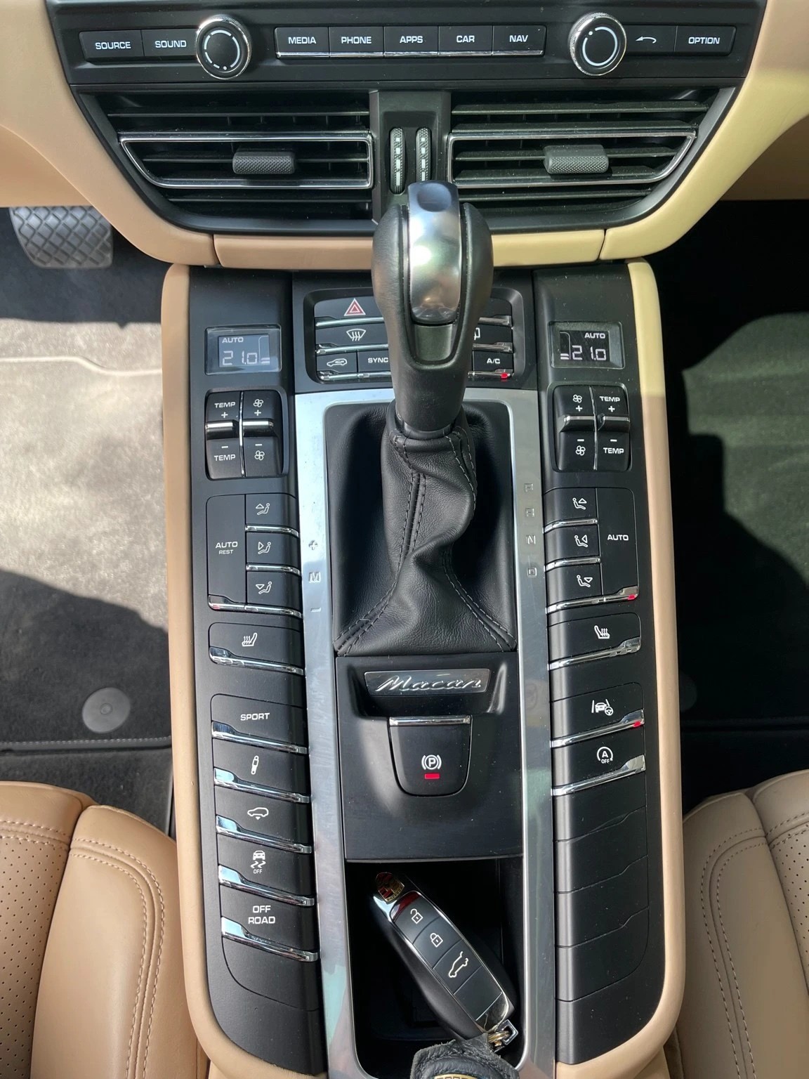 PORSCHE Macan S PDK Automat Allrad 354 PS - CH Auto-image-8