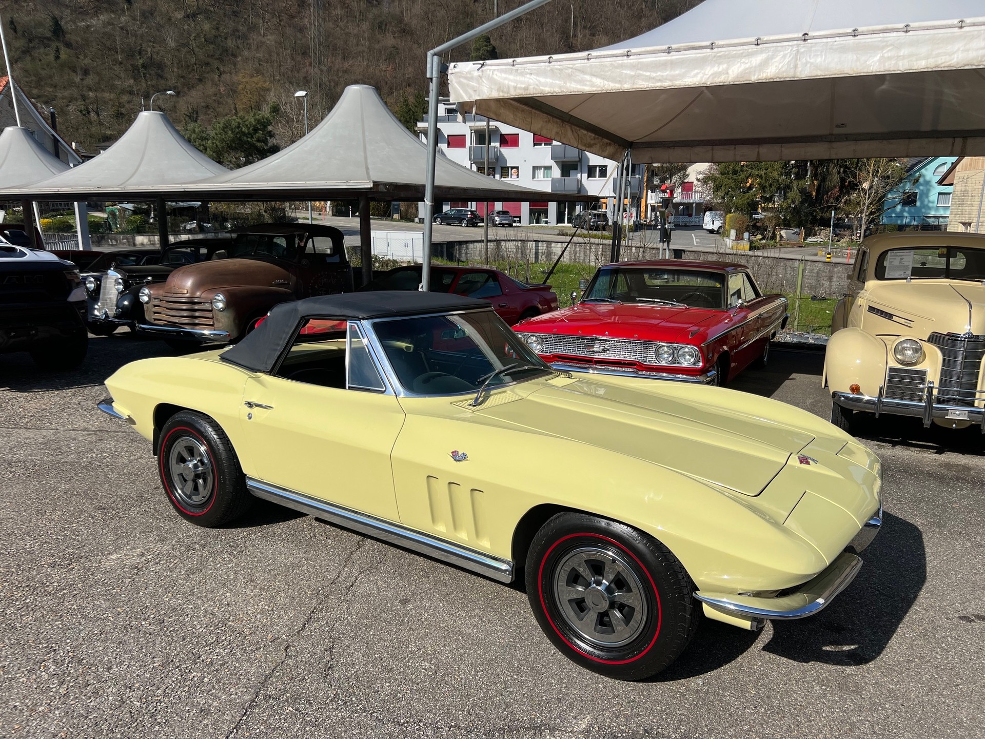 CHEVROLET Corvette C2 Stingray-image-1