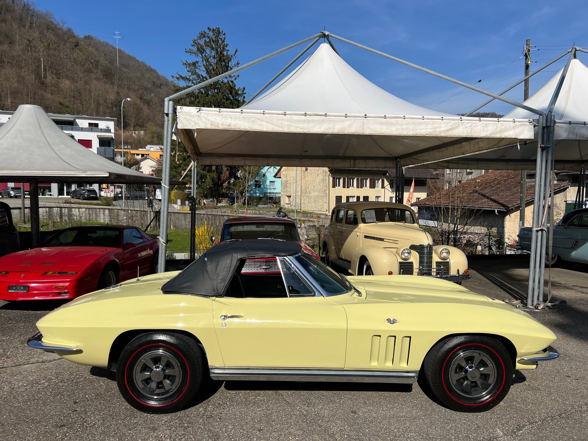 CHEVROLET Corvette C2 Stingray-image-9