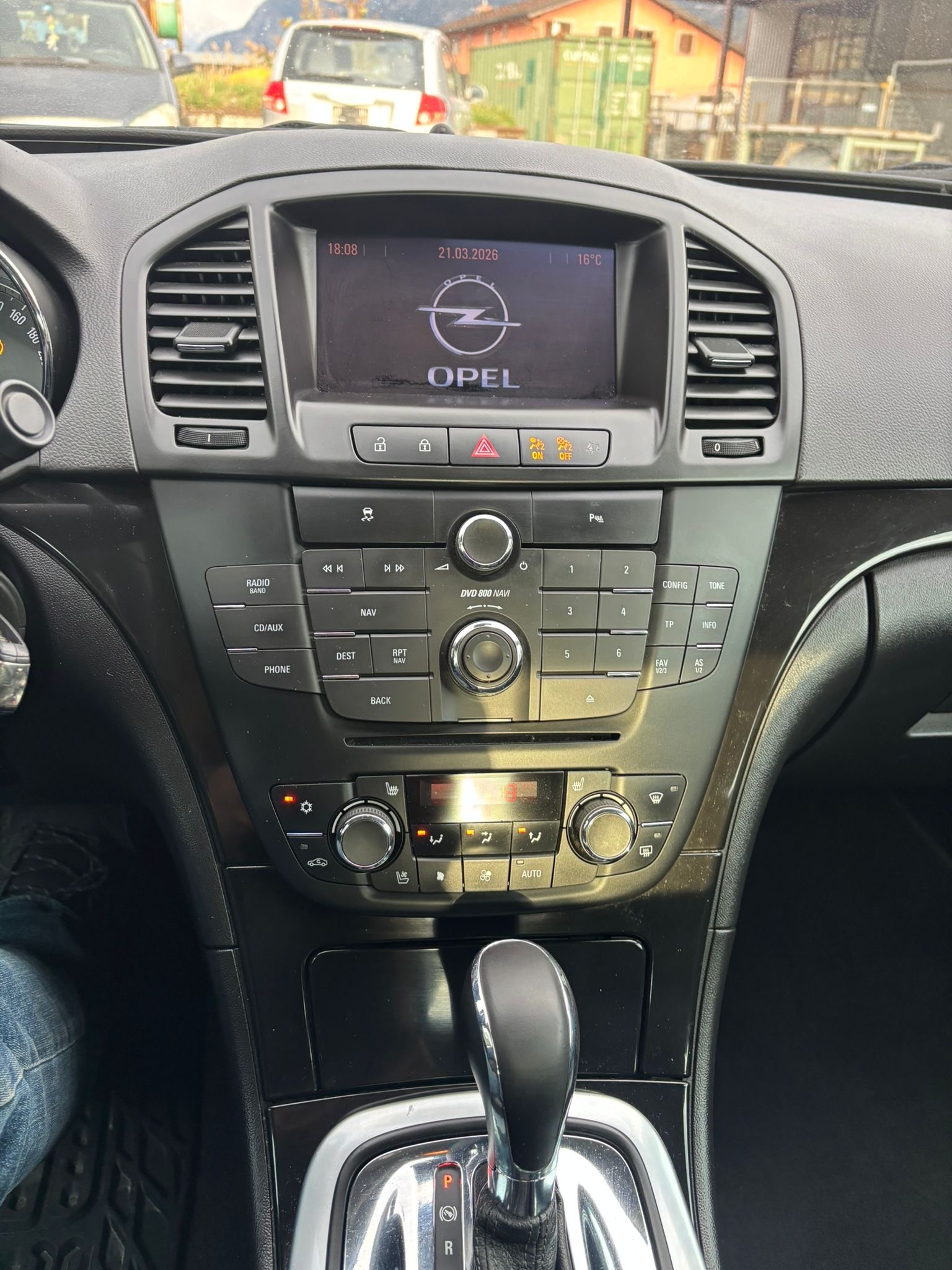 OPEL Insignia 2.0 Turbo Cosmo Automatic-image-6