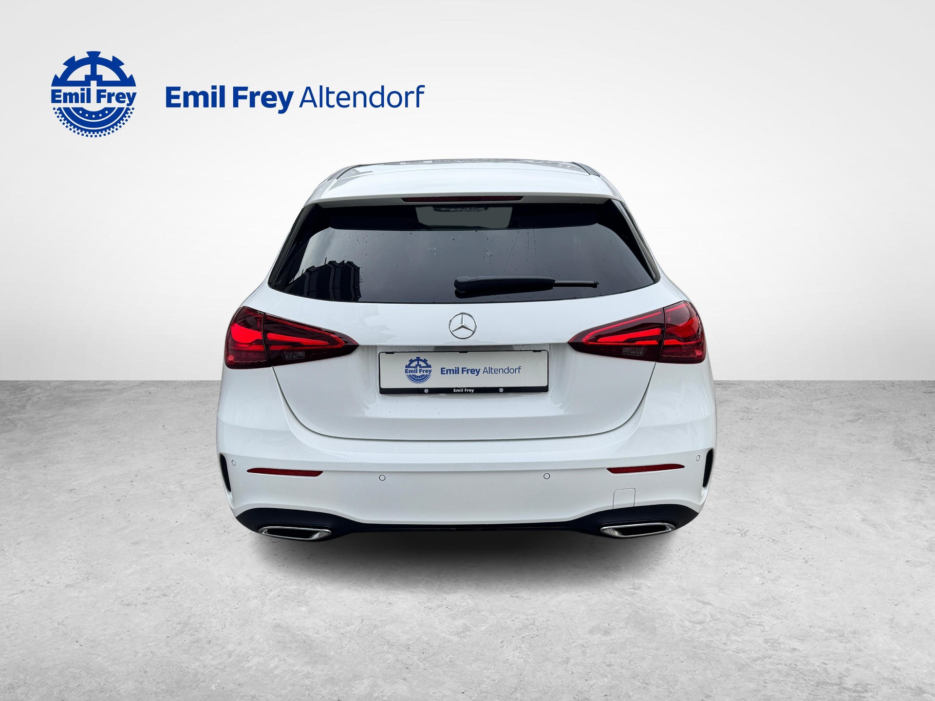 MERCEDES-BENZ A 180 AMG Line-image-3