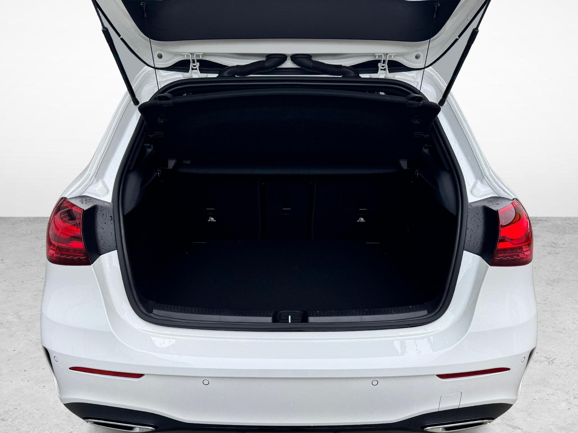 MERCEDES-BENZ A 180 AMG Line-image-11