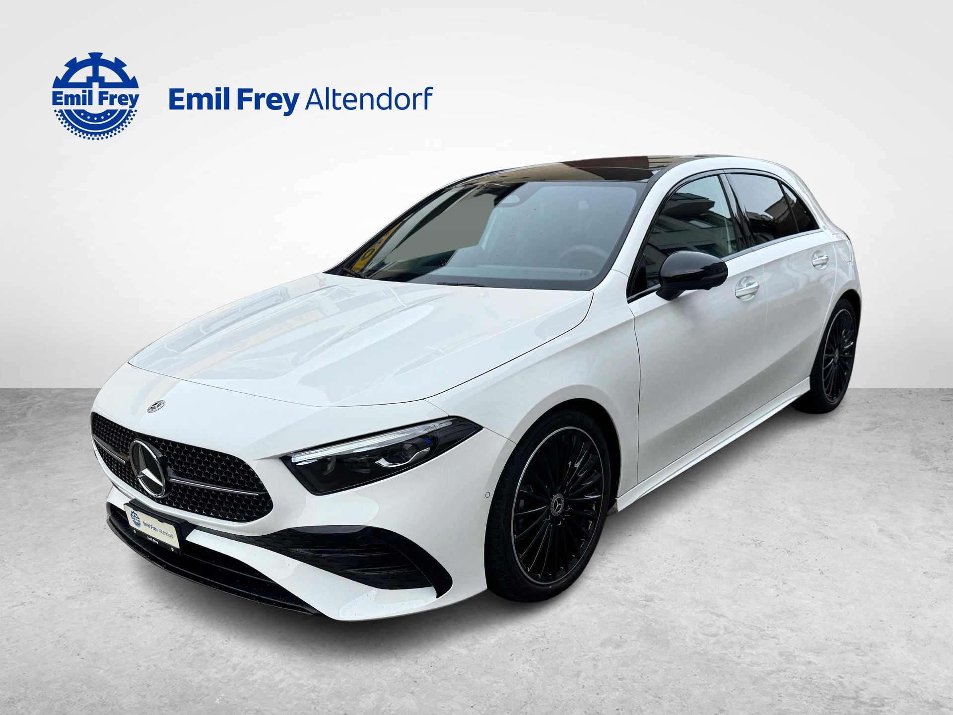 MERCEDES-BENZ A 180 AMG Line