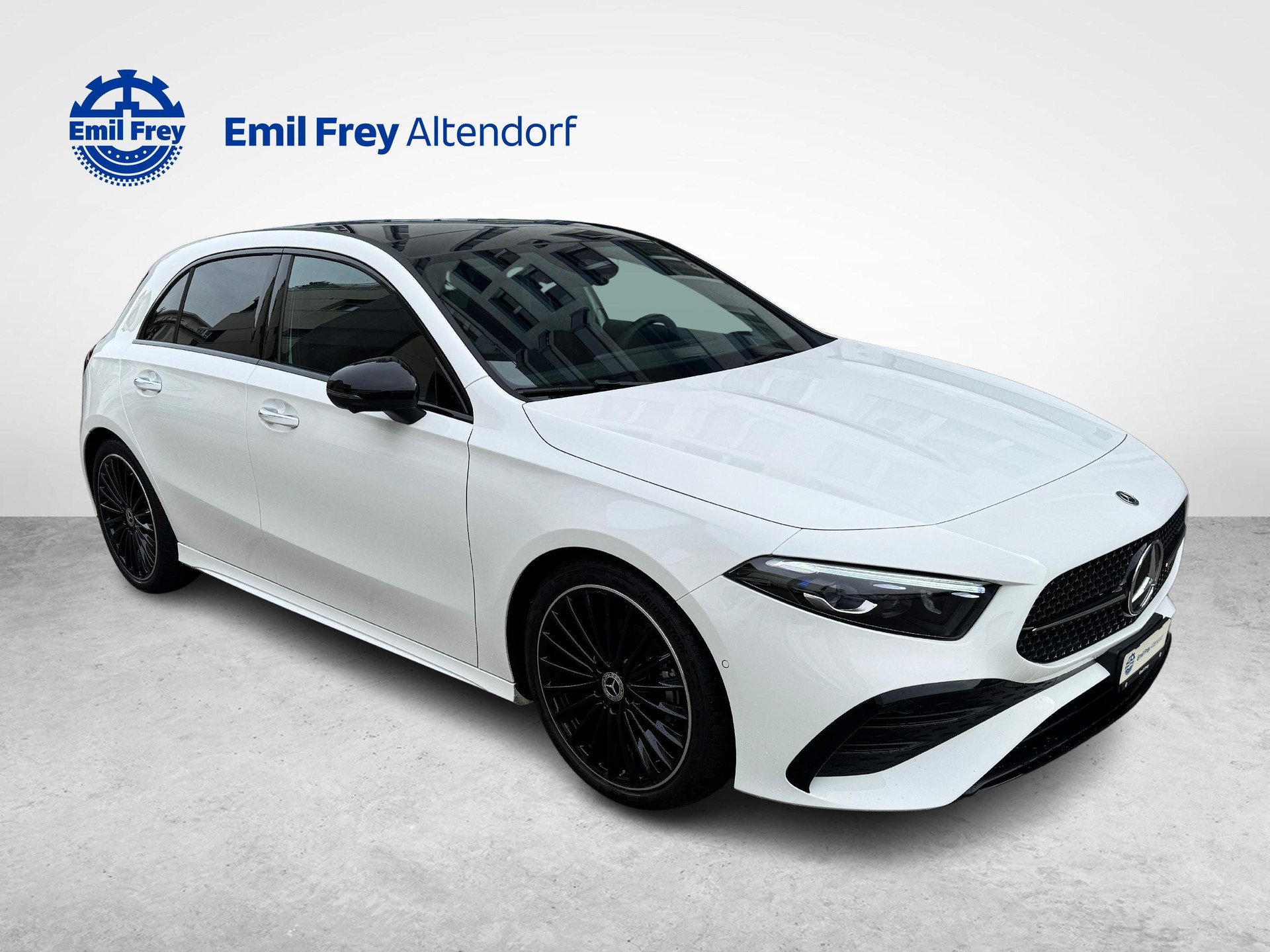 MERCEDES-BENZ A 180 AMG Line-image-6