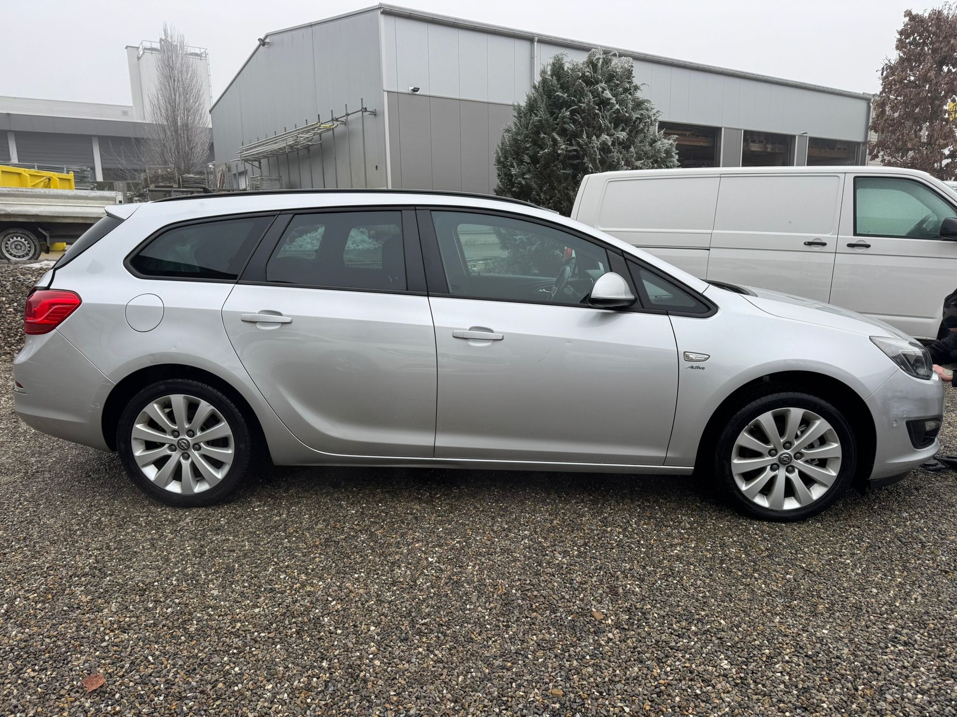 OPEL Astra SportsTourer 1.6 CDTi ecoFLEX Active Edition-image-4