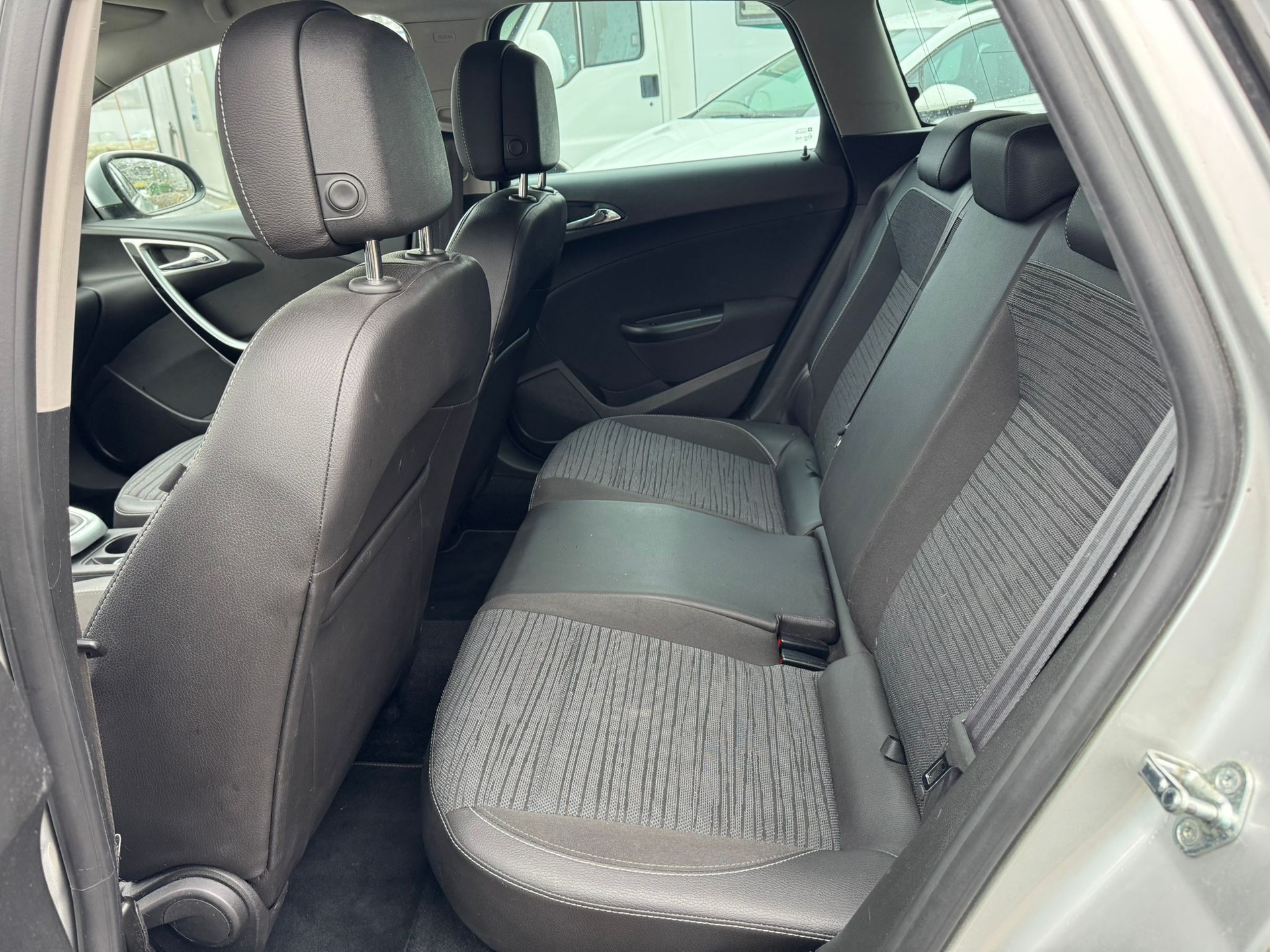 OPEL Astra SportsTourer 1.6 CDTi ecoFLEX Active Edition-image-12