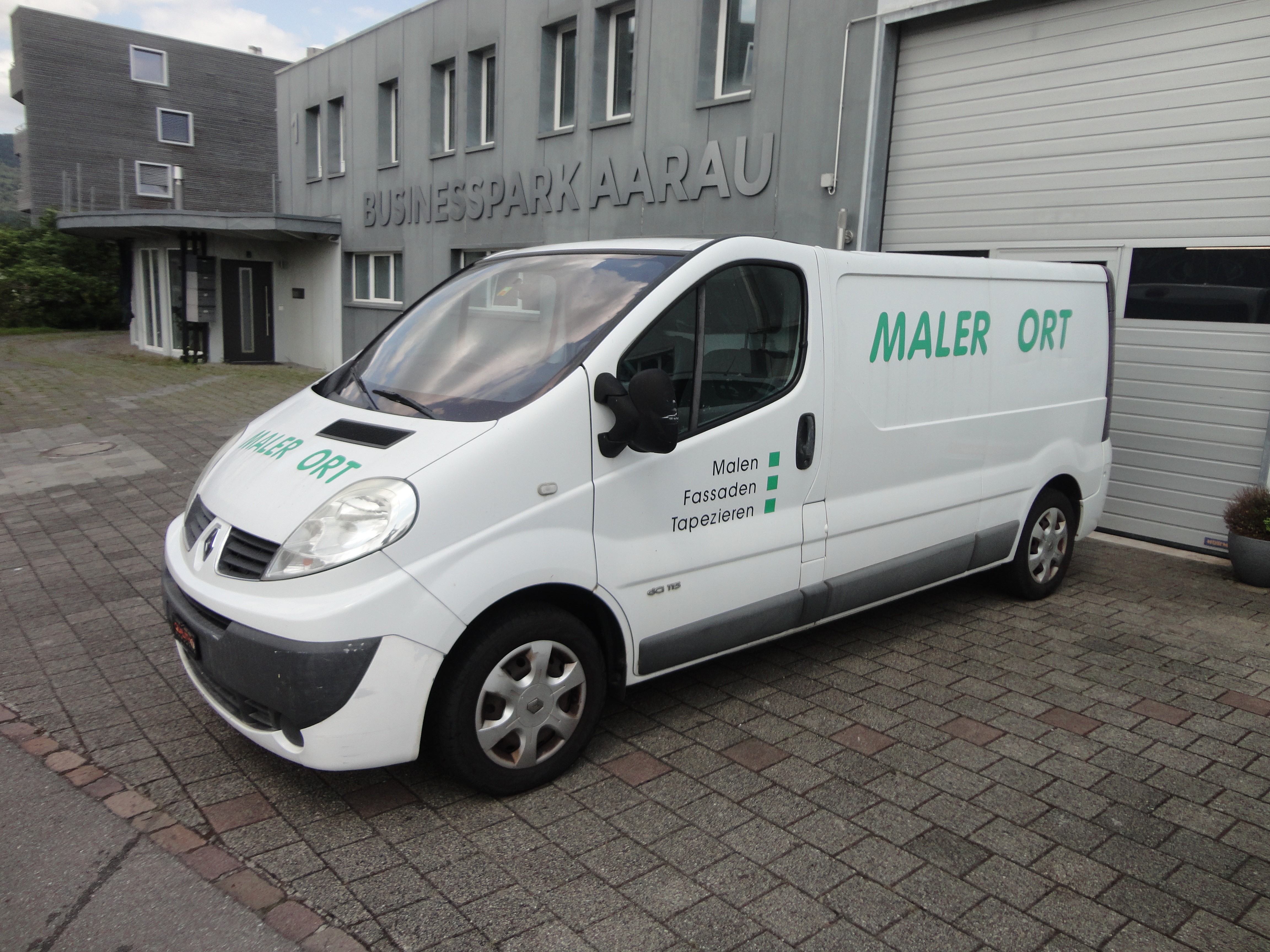 Car photo