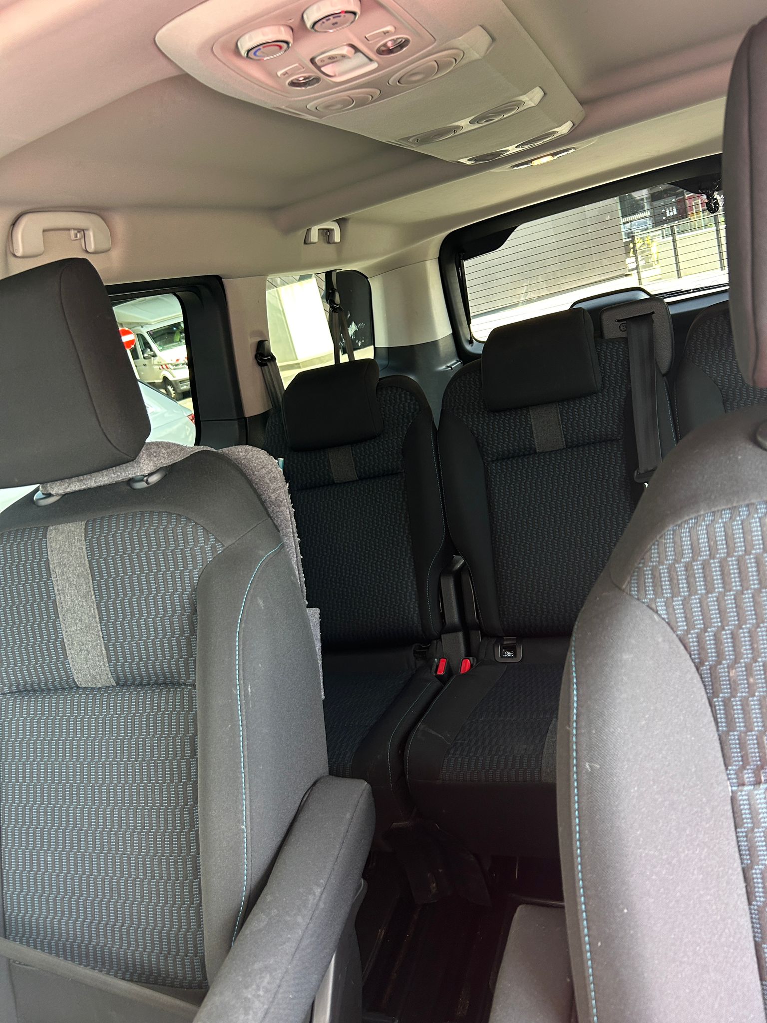 PEUGEOT Traveller 2.0 BlueHDi Active Long S/S-image-7