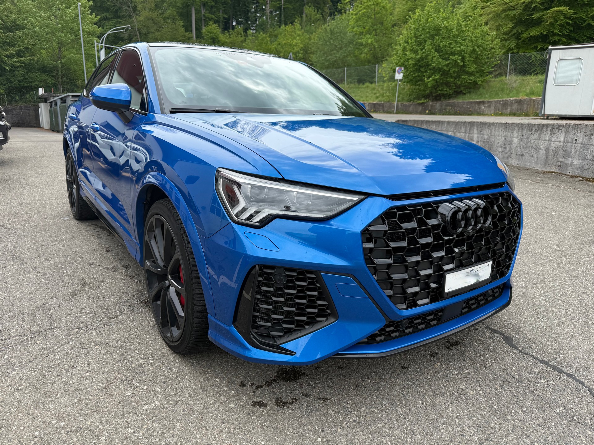 AUDI RS Q3 Sportback quattro S tronic-image-2