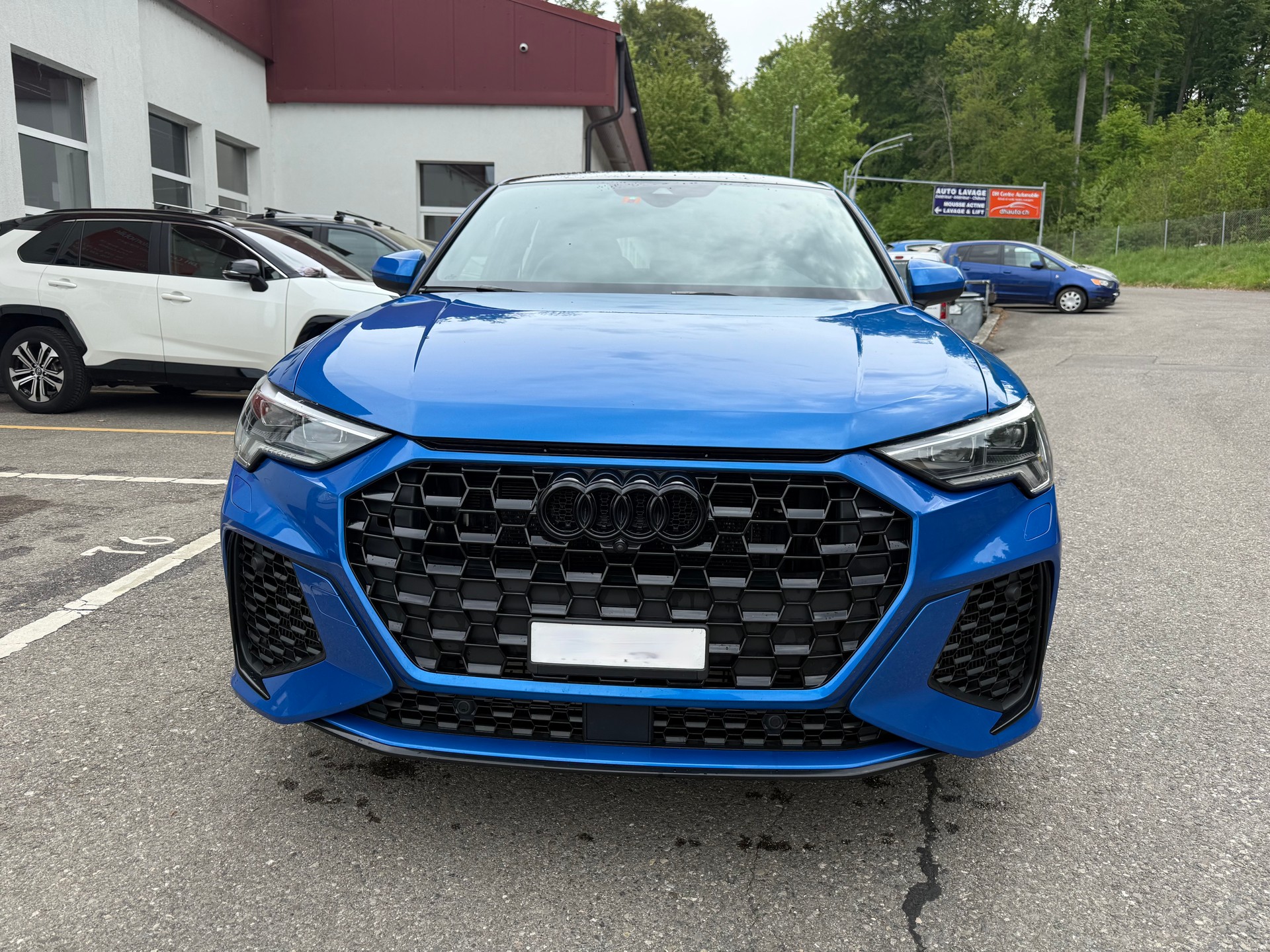 AUDI RS Q3 Sportback quattro S tronic-image-1