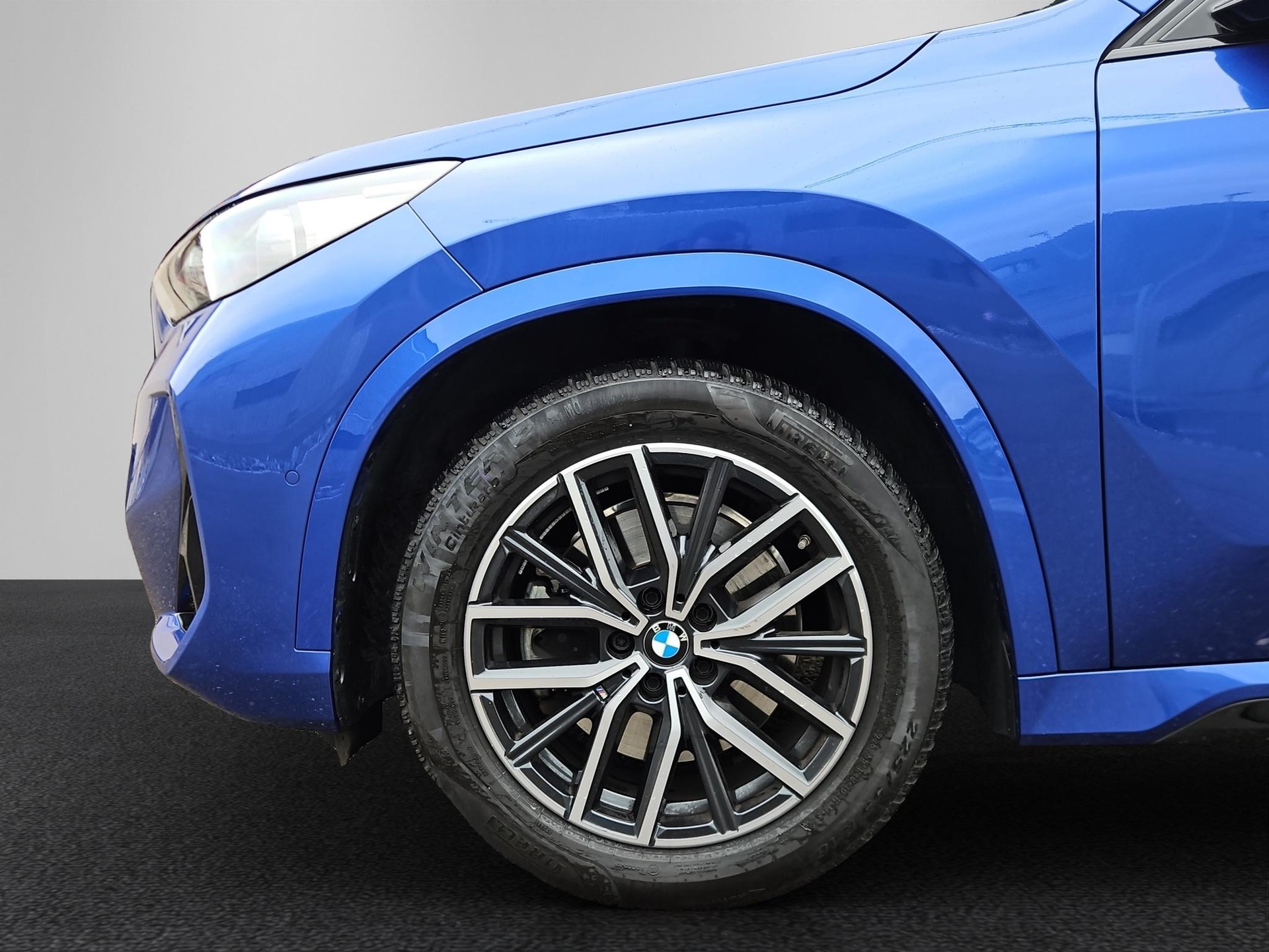 BMW X1 xDrive 23d 48V M Sport-image-9