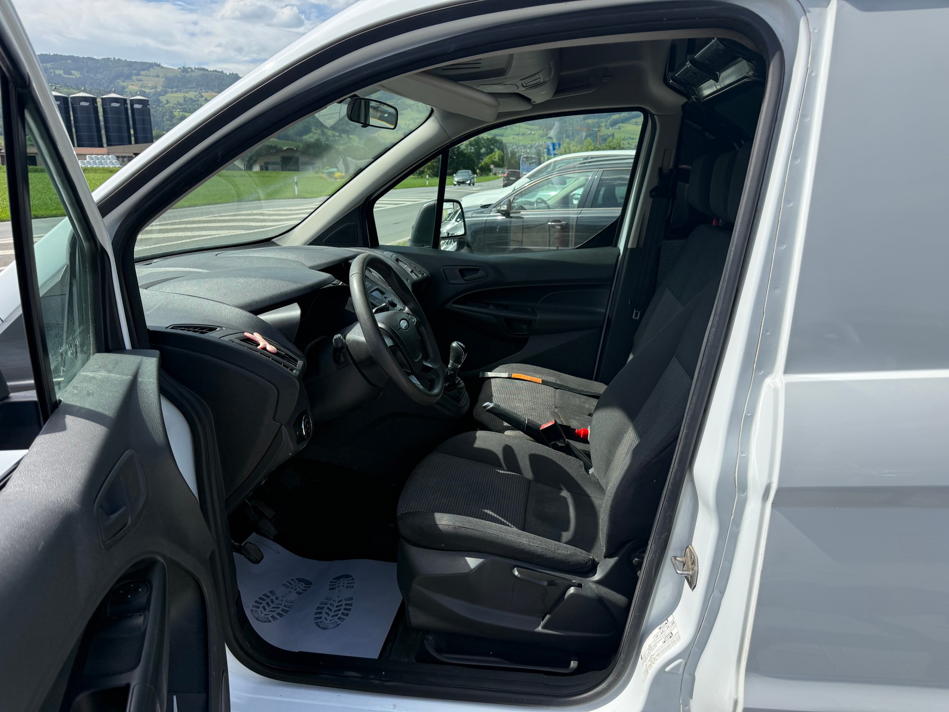 FORD Transit Connect Van T220 1.6 TDCi Trend-image-9