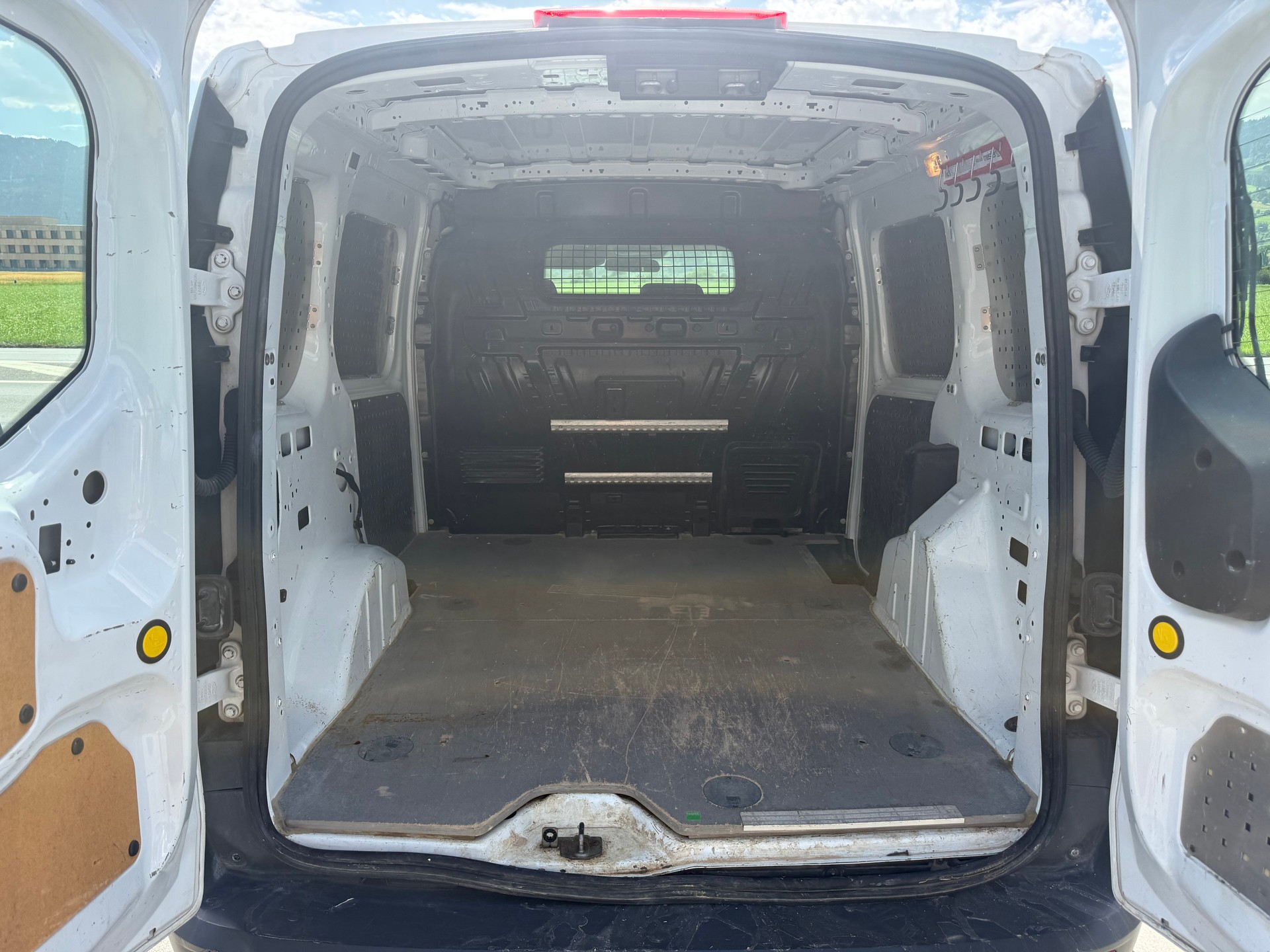FORD Transit Connect Van T220 1.6 TDCi Trend-image-7