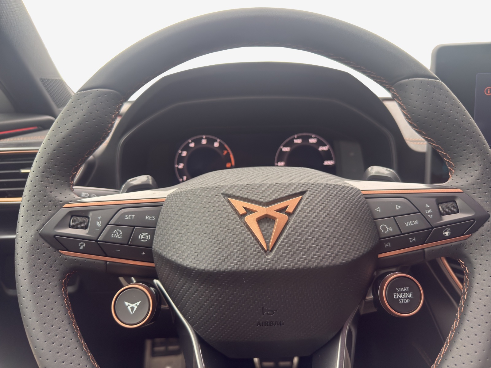 CUPRA Formentor 1.5 TSI Prime Edition DSG-image-12