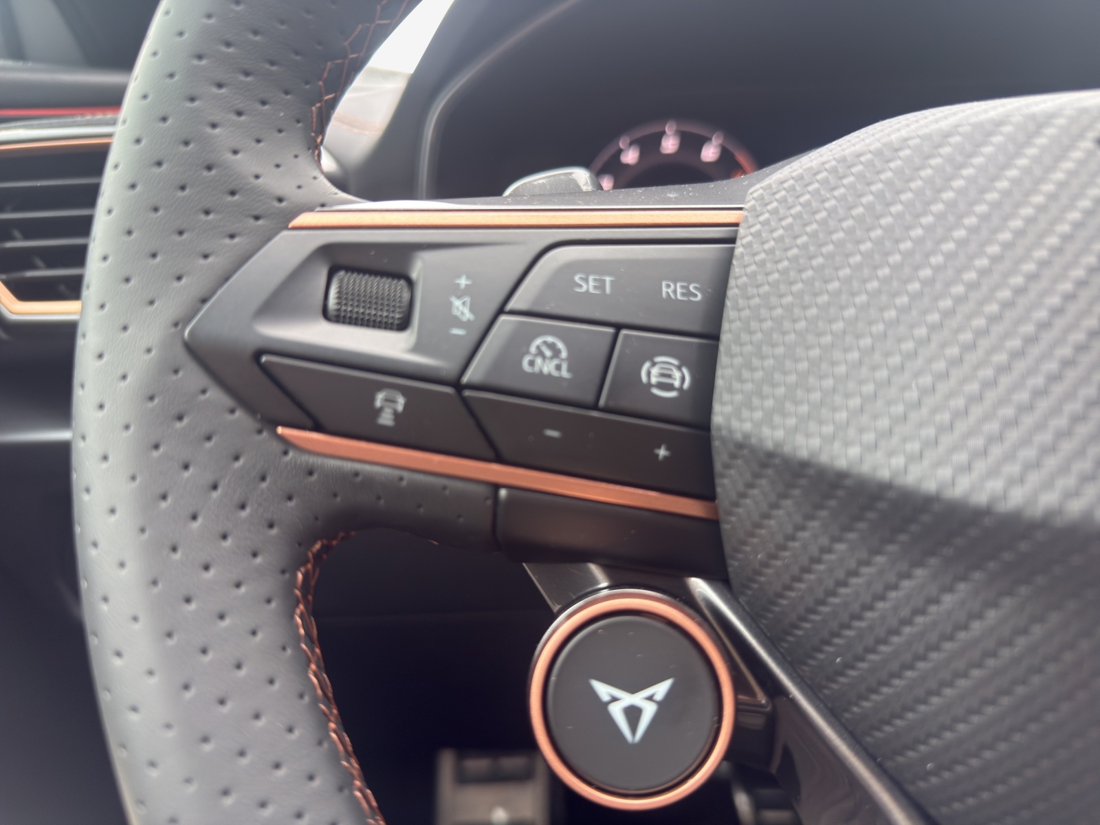 CUPRA Formentor 1.5 TSI Prime Edition DSG-image-15