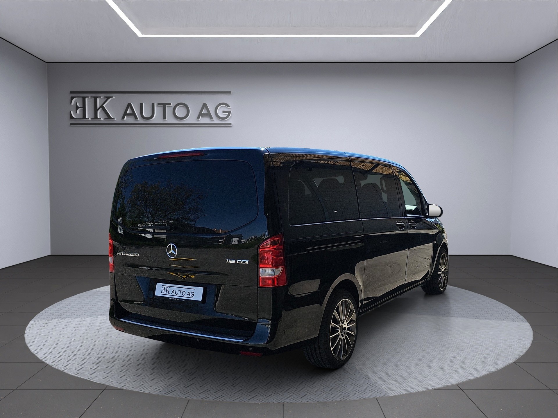 MERCEDES-BENZ Vito 116 CDI Lang Select Tourer 9G-Tronic-image-4
