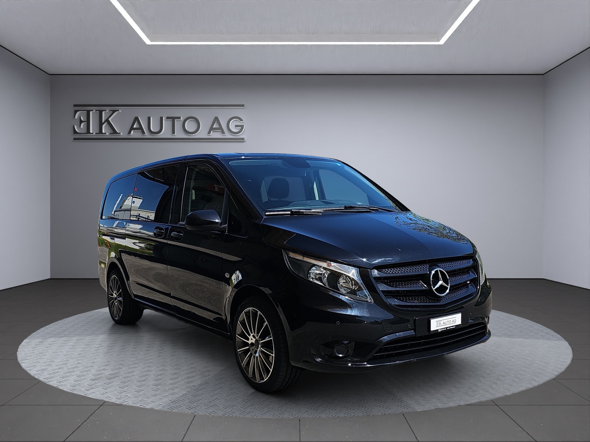 MERCEDES-BENZ Vito 116 CDI Lang Select Tourer 9G-Tronic-image-5