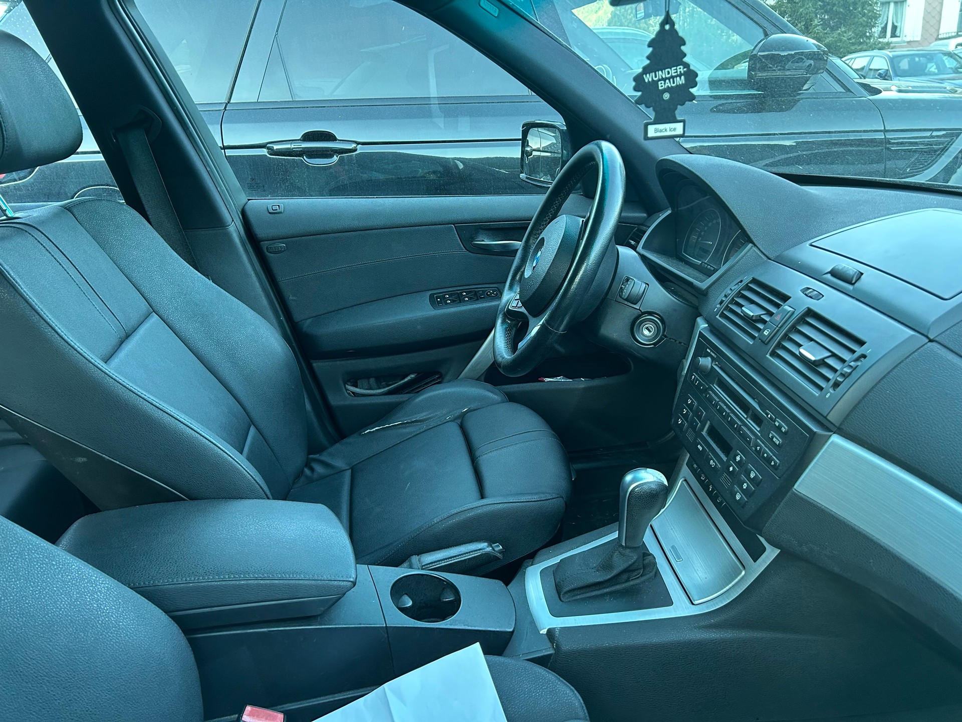 BMW X3-image-4