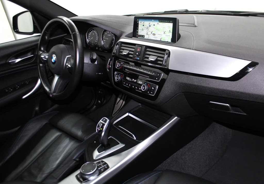 BMW M140i xDrive Steptronic / CH-Fahrzeug-image-11