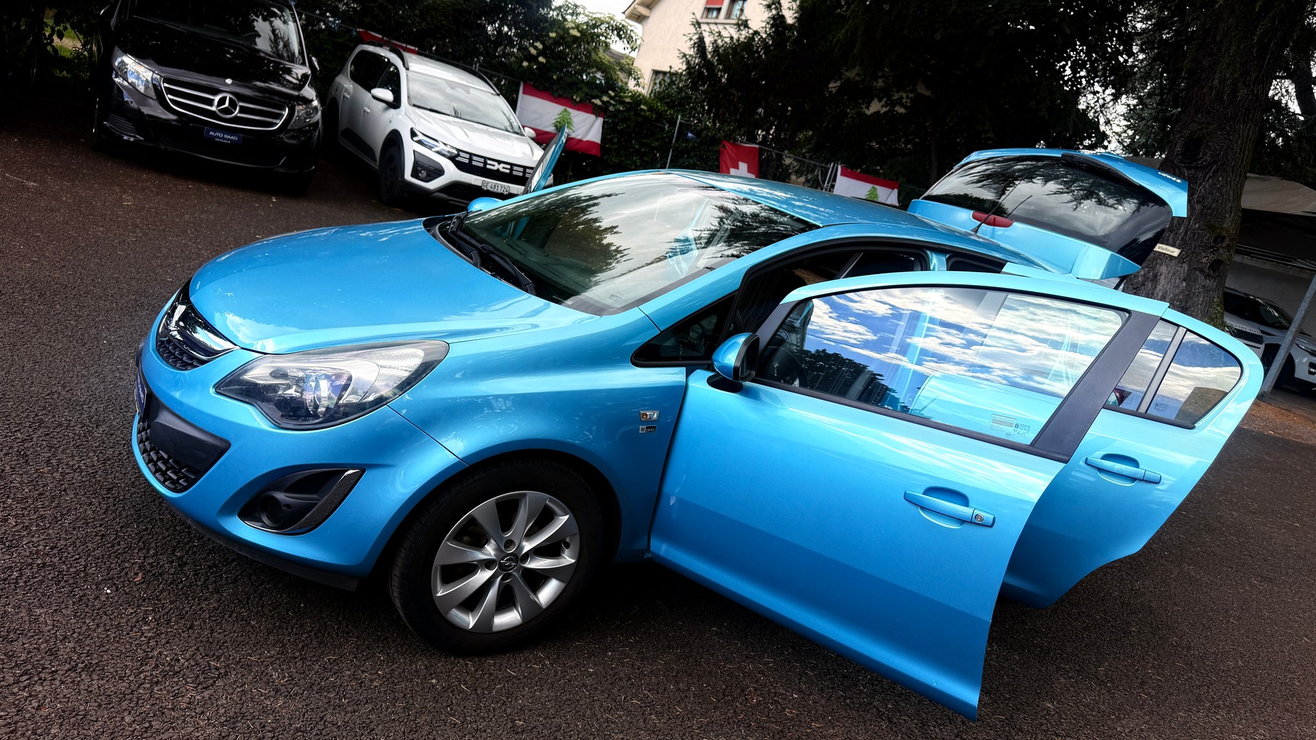 OPEL Corsa 1.4 TP Color Edition-image-13