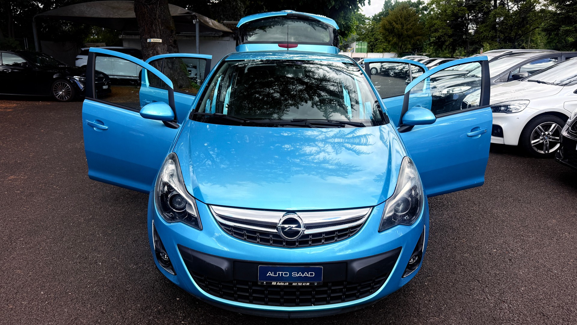 OPEL Corsa 1.4 TP Color Edition-image-12