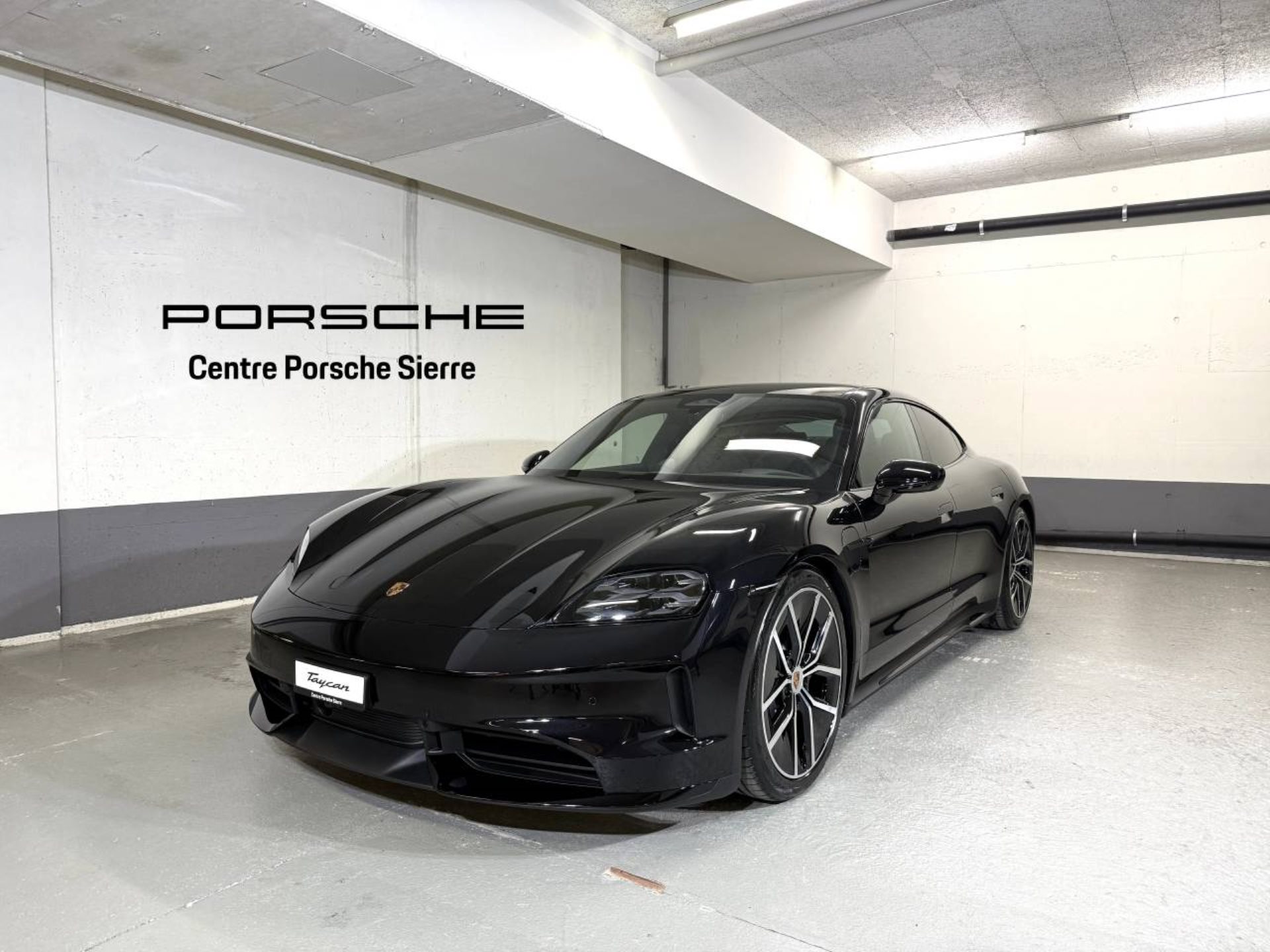 PORSCHE Taycan 4 Black Edition-image-0