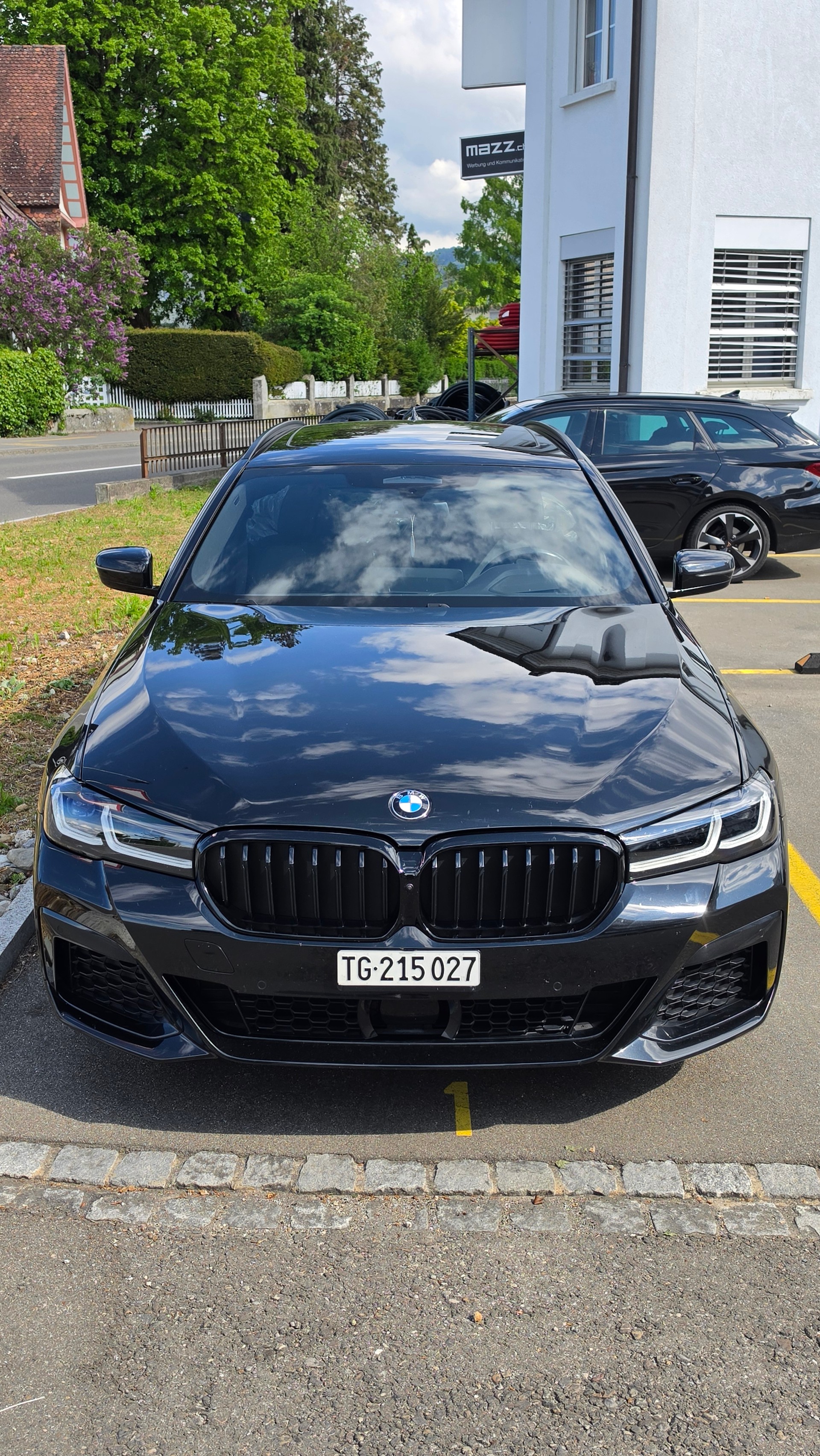BMW 530e xDrive-image-1