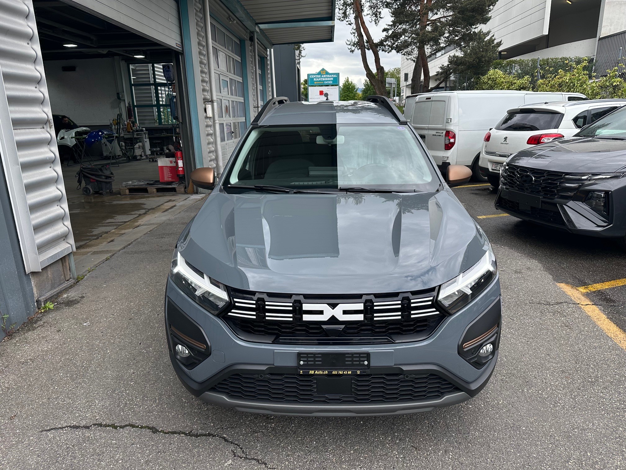 Car photo