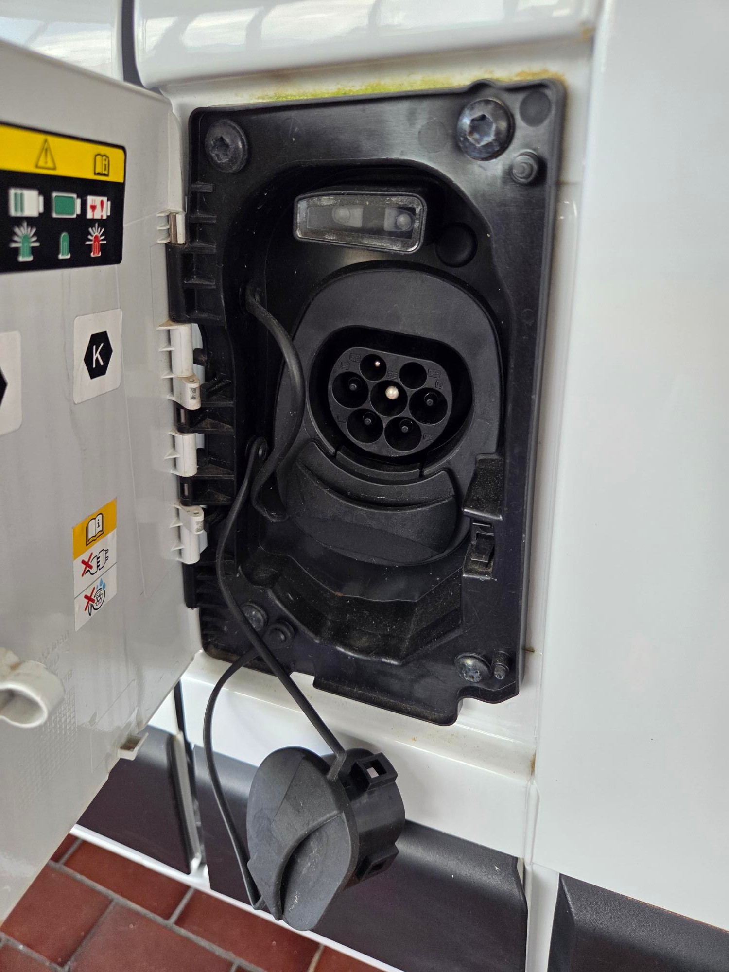 FIAT E-Ducato 35 47kWh L2H1-image-11