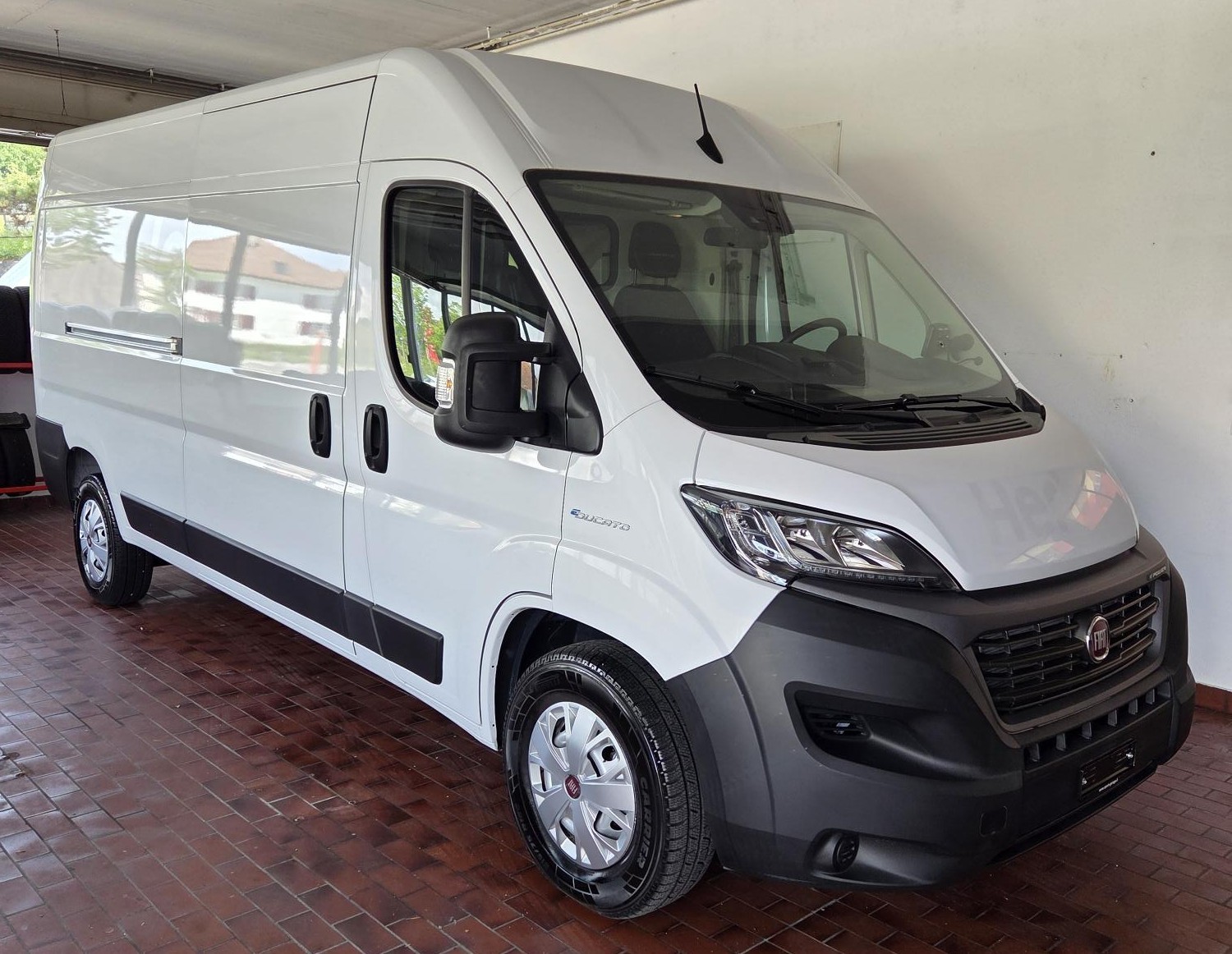 FIAT E-Ducato 35 47kWh L2H1-image-0
